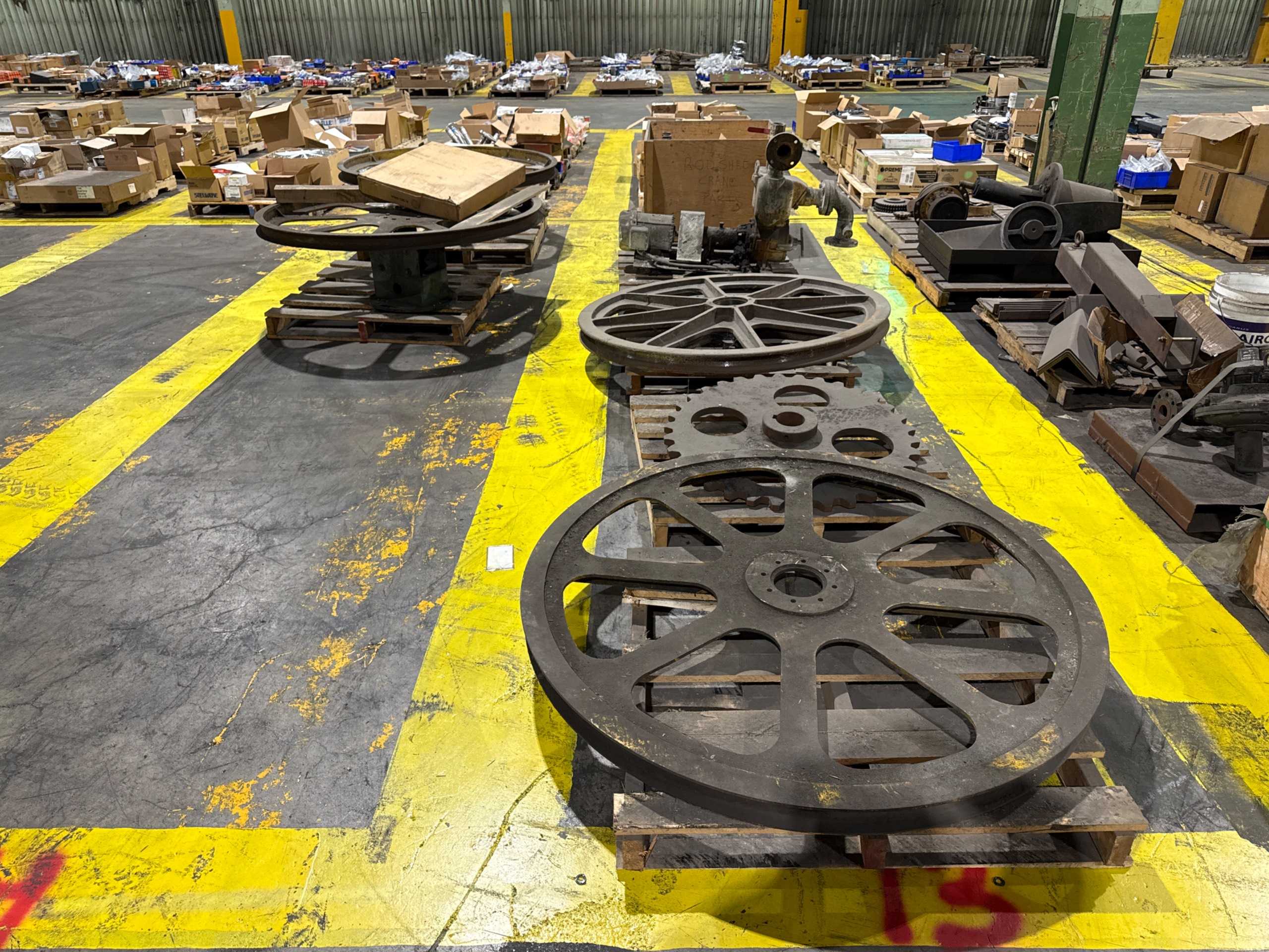BULK QTY OF INDUSTRIAL PARTS - INDUSTRIAL PARTS