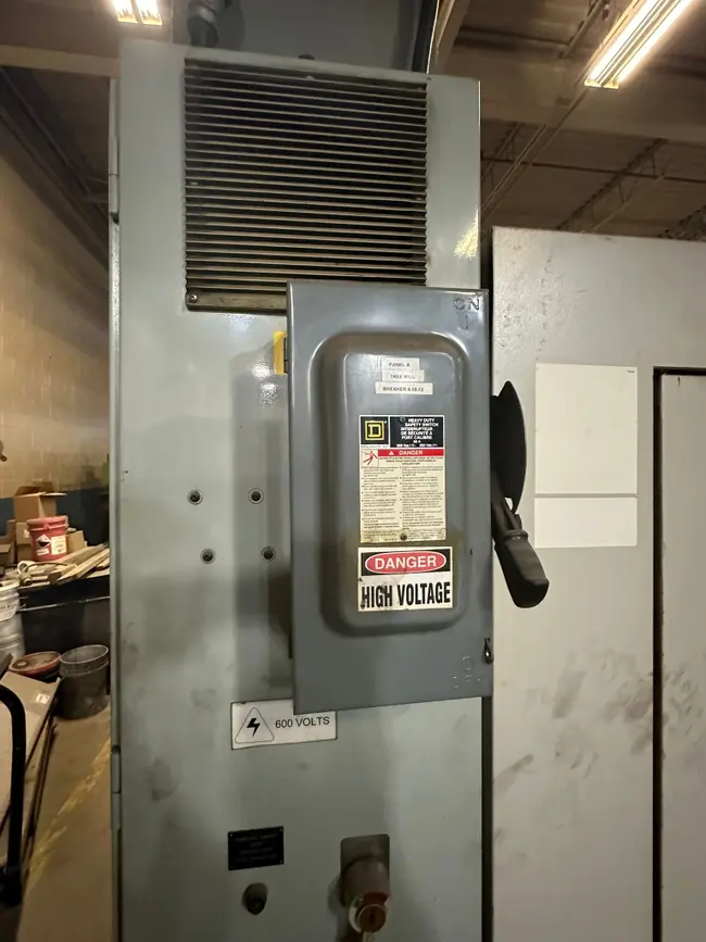 1993 TREE VMC 1050/24 VERTICAL MACHINING CENTER - undefined