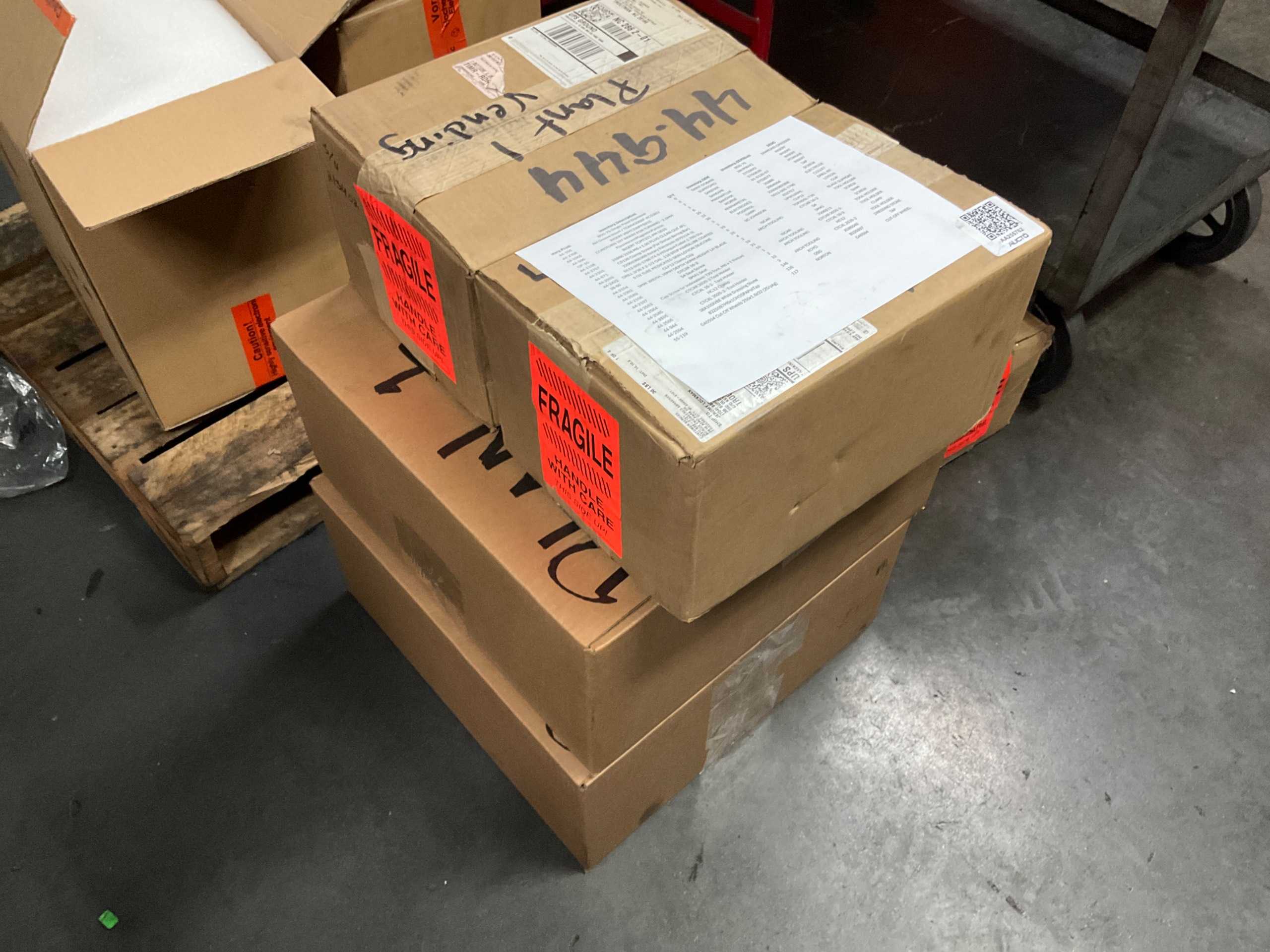 BULK QTY OF INDUSTRIAL PARTS - INDUSTRIAL PARTS