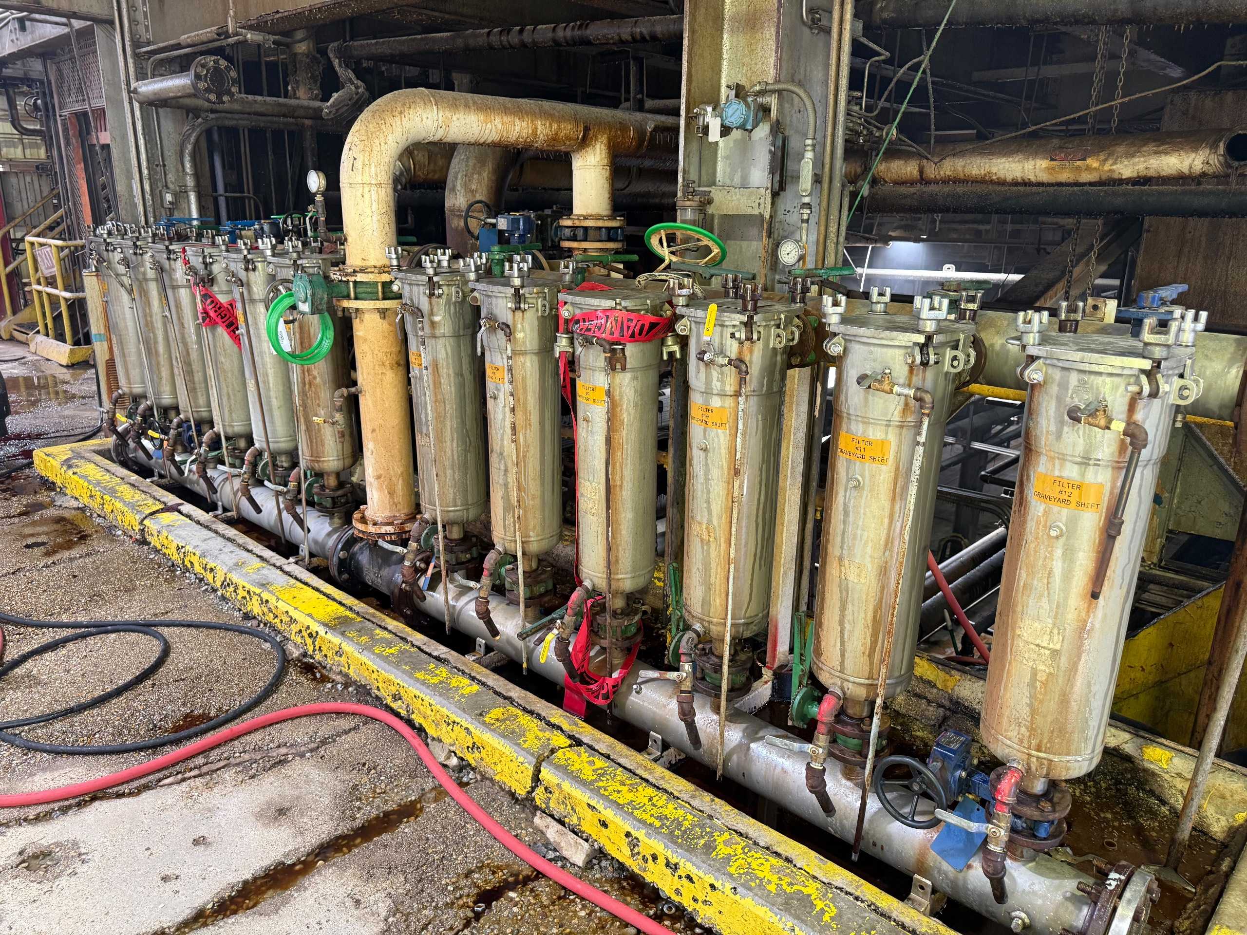 QTY 12: FILTRATION SYSTEMS - FILTRATION EQUIPMENT