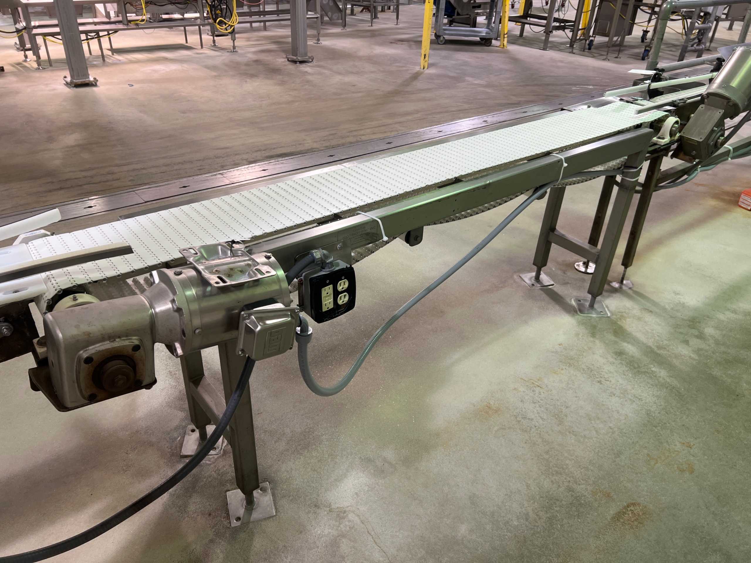 COASTAL MANUFACTURING INC STAINLESS STEEL BELT CONVEYOR - BELT CONVEYOR