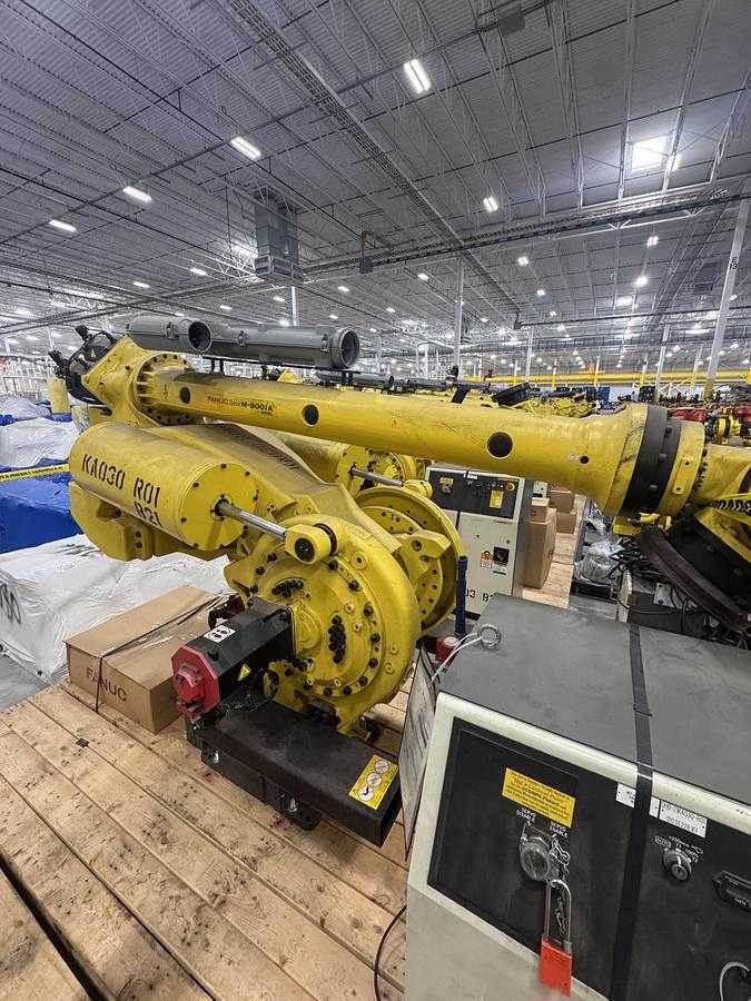 2014 FANUC M-900IA/400L ARTICULATED ROBOT, 400KG PAYLOAD, 3625MM REACH, R-30IA CONTROL - ARTICULATED ROBOTS