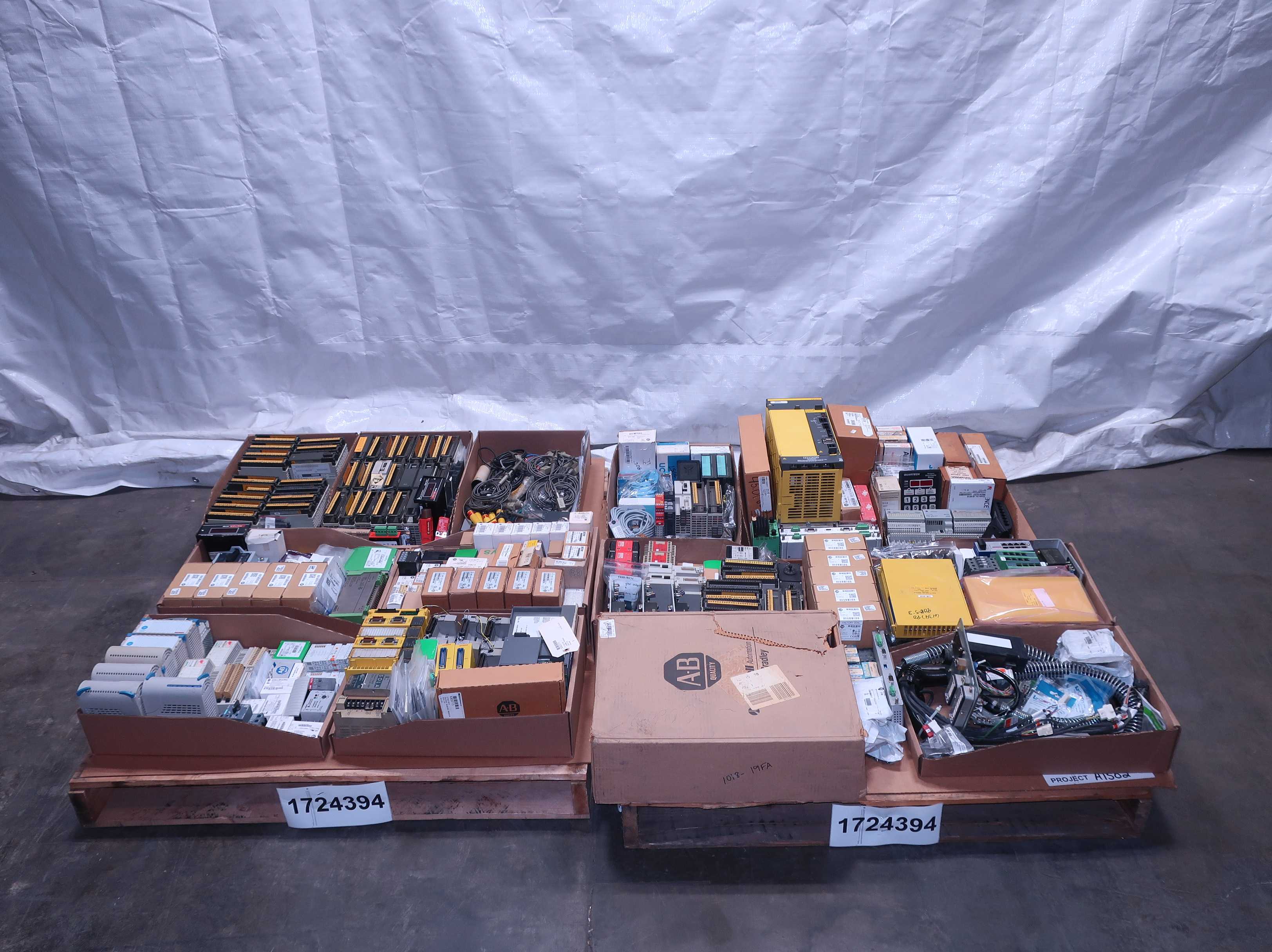 SKU 1724394 - 2 PALLETS OF ASSORTED AUTOMATION AND CONTROLS - AUTOMATION & CONTROLS