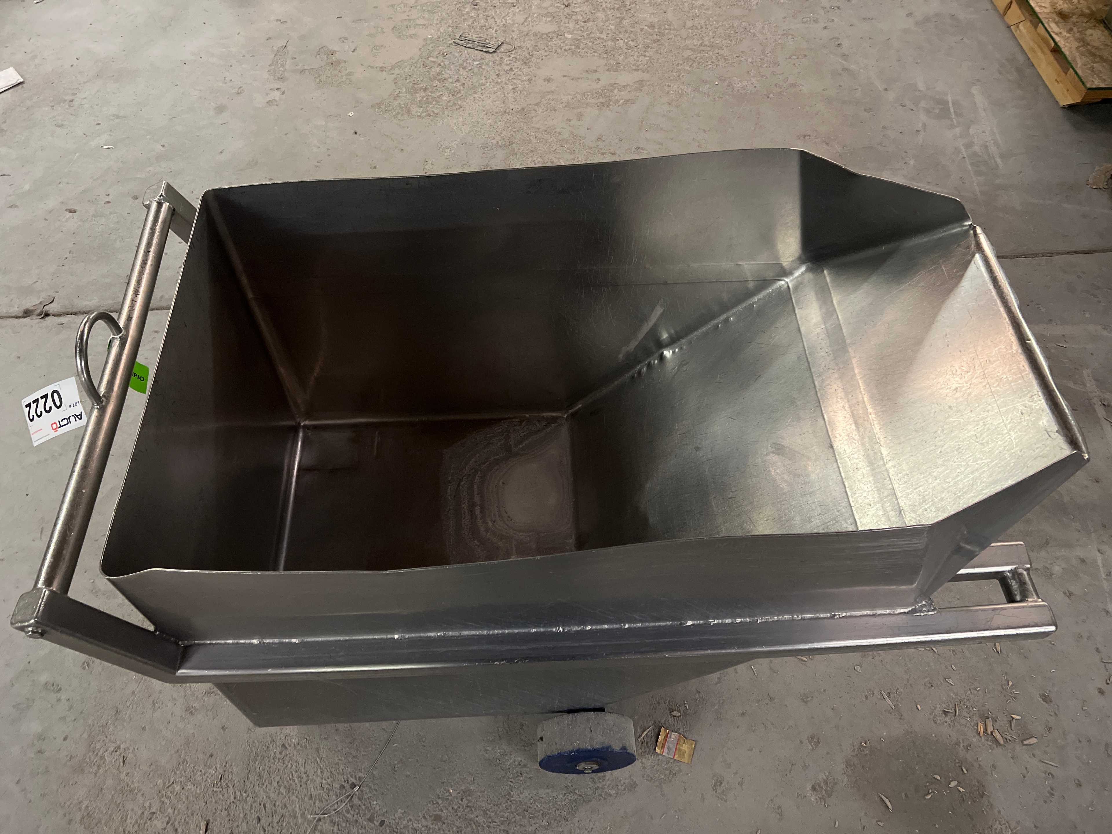 Stainless Steel Dump Cart Hopper - ROLLING CARTS