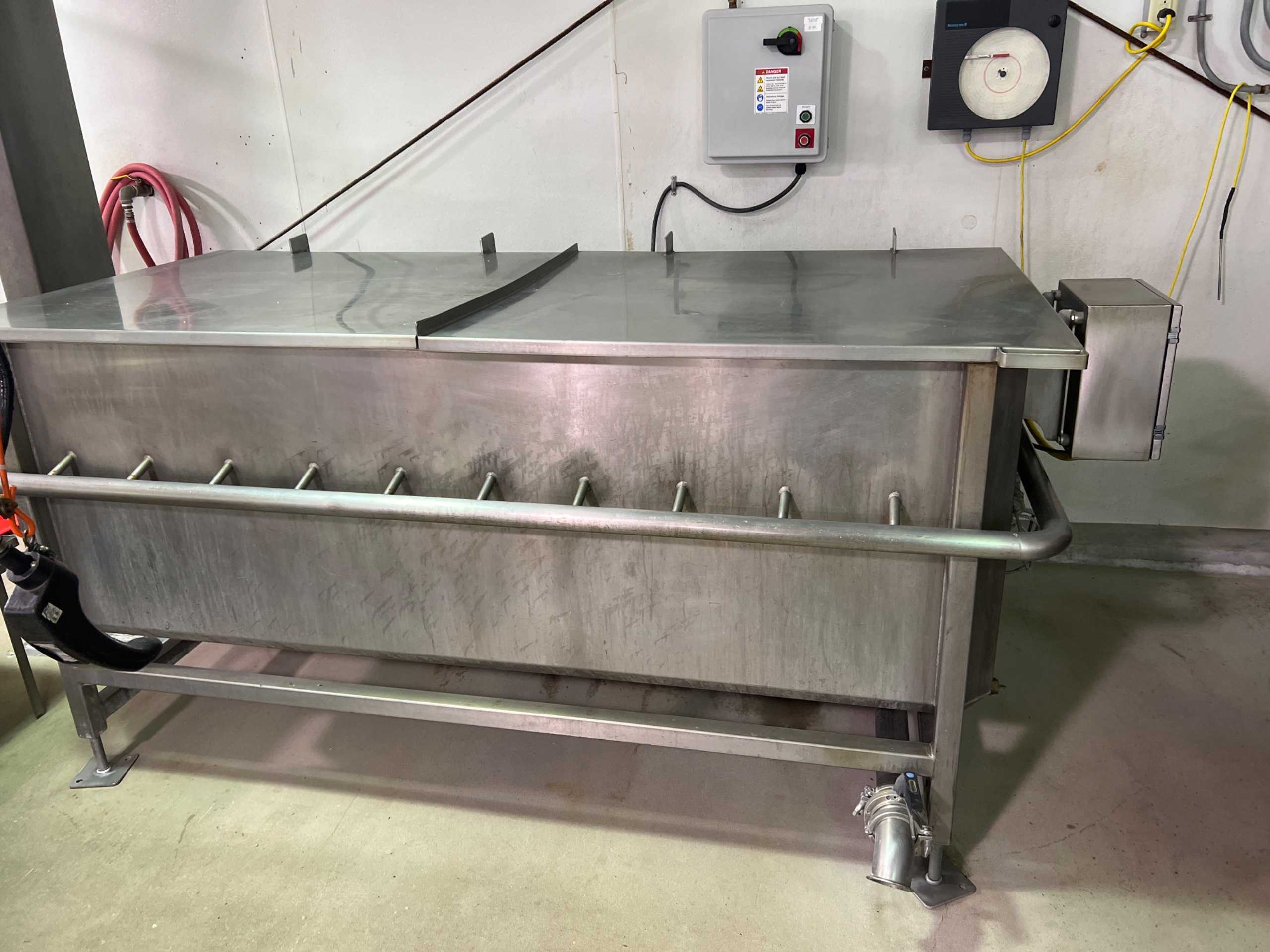 WASHER TANK - CLEANING EQUIPMENT