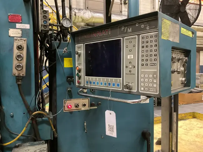CINCINNATI 110-DC-6 110 TON COMPACTING PRESS - undefined