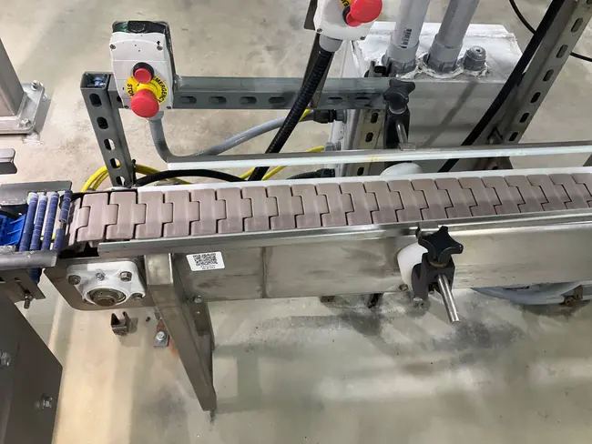 STAINLESS POWERED BELT CONVEYOR - undefined