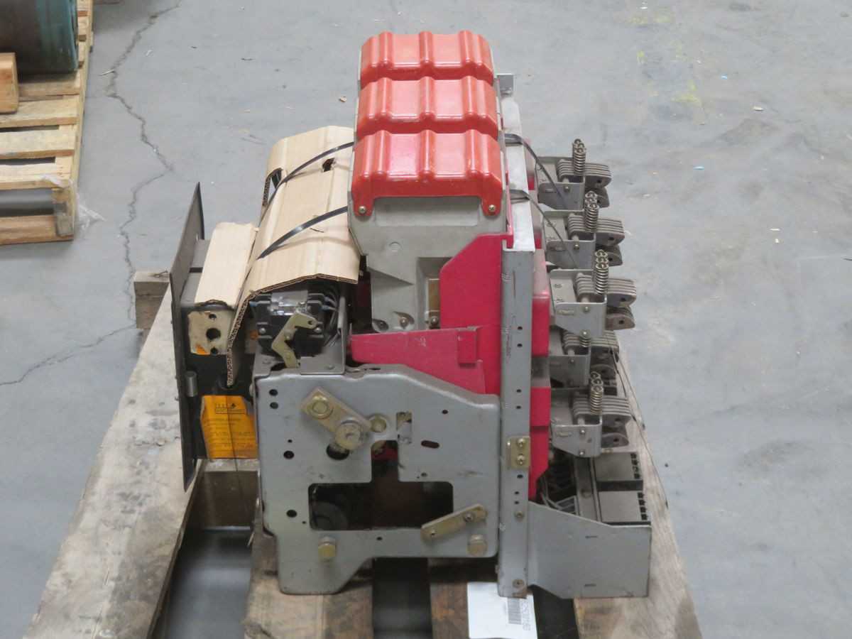 Ite K-1600 Circuit Breaker, 1600 a Current, 600 VAC Voltage, 3 Phase, Draw-Out Mounting, Air-Break Type - CIRCUIT BREAKERS