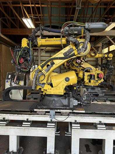 2016 FANUC R-2000iC/165F Articulated Robot, 165kg Payload, 2655mm Reach, R-30iB Control - ARTICULATED ROBOTS