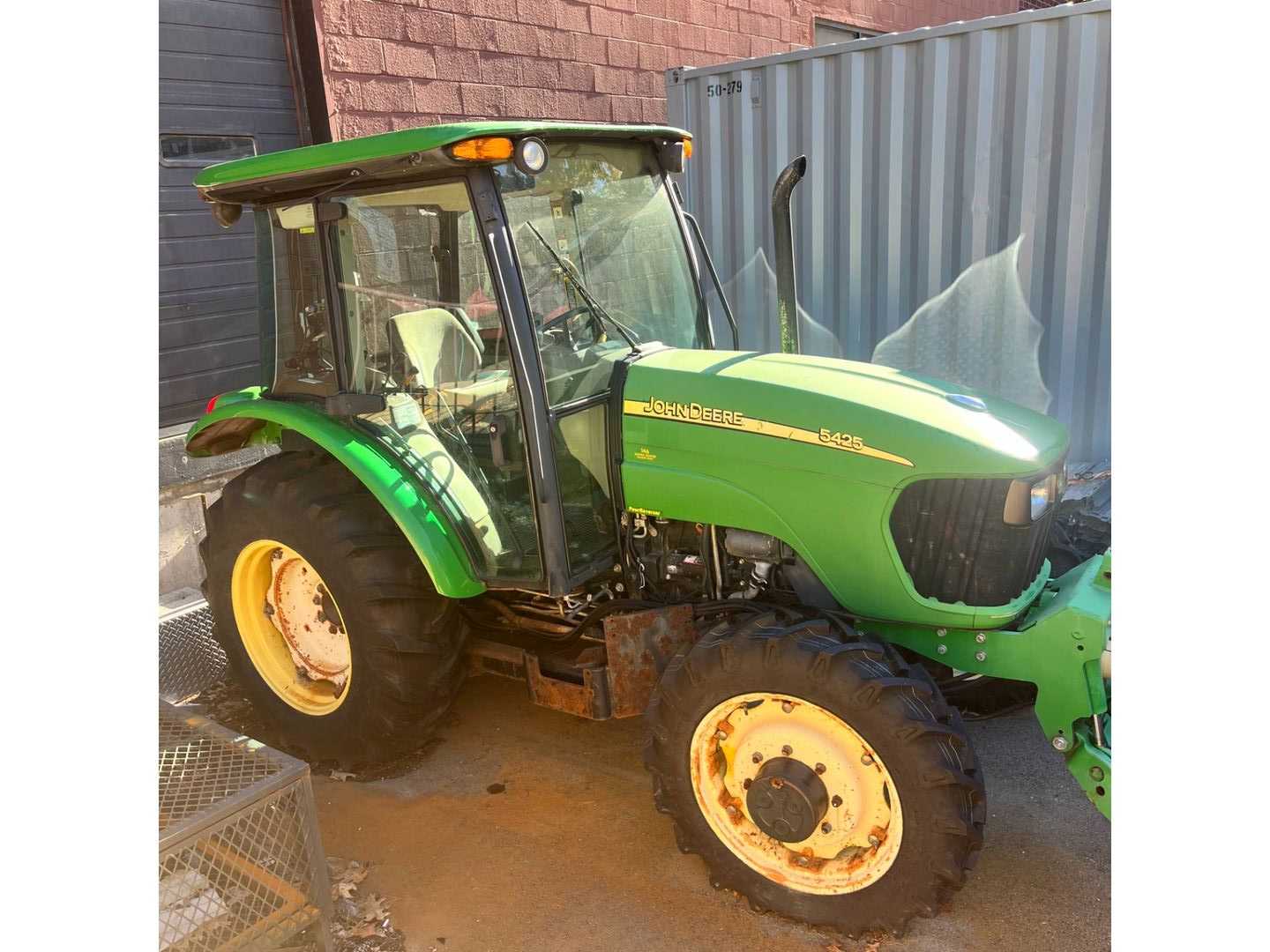 2006 JOHN DEERE 5425 TRACTOR - MOBILE EQUIPMENT