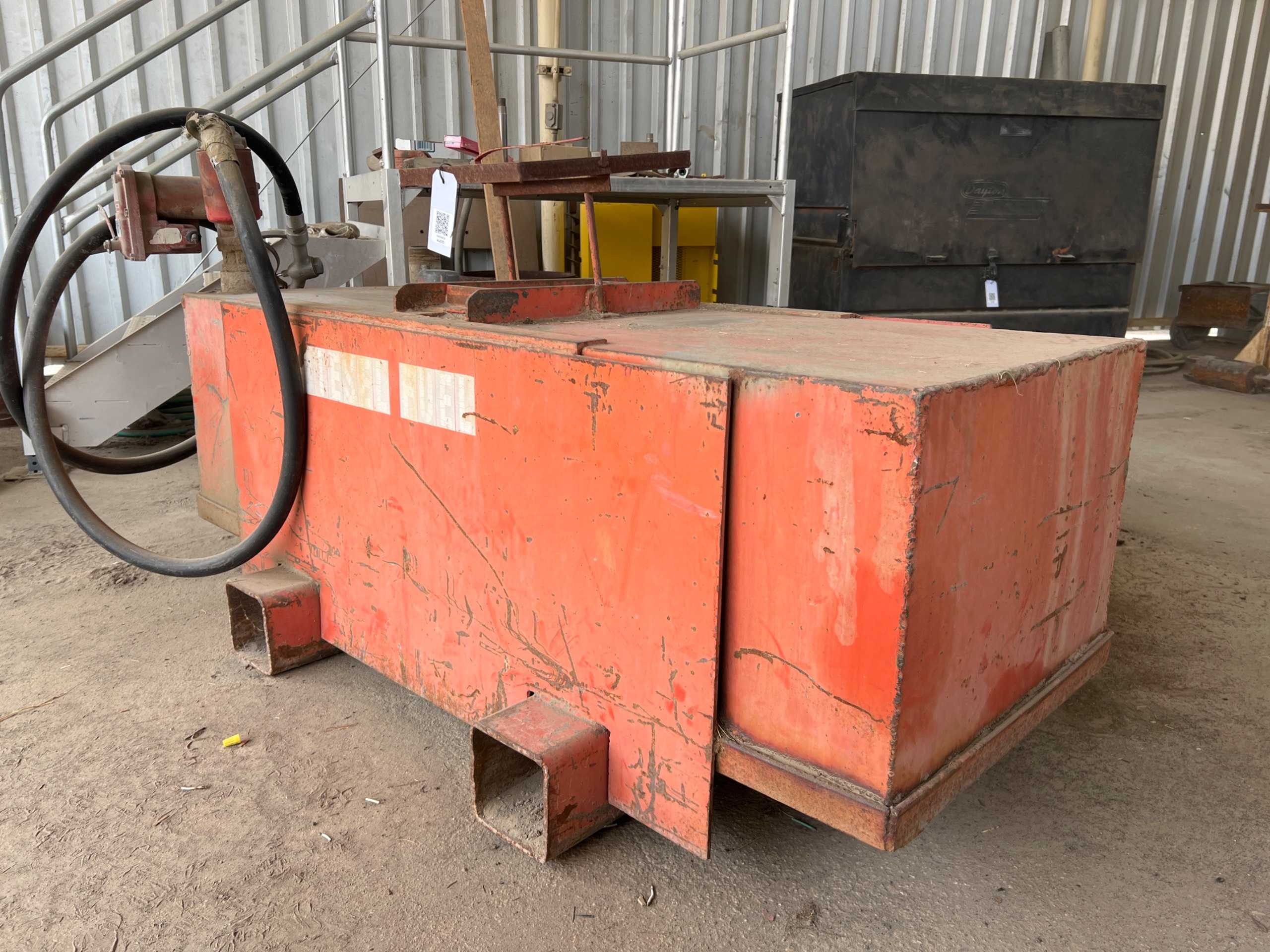 DIESEL FUEL TANK - AUTO SHOP EQUIPMENT