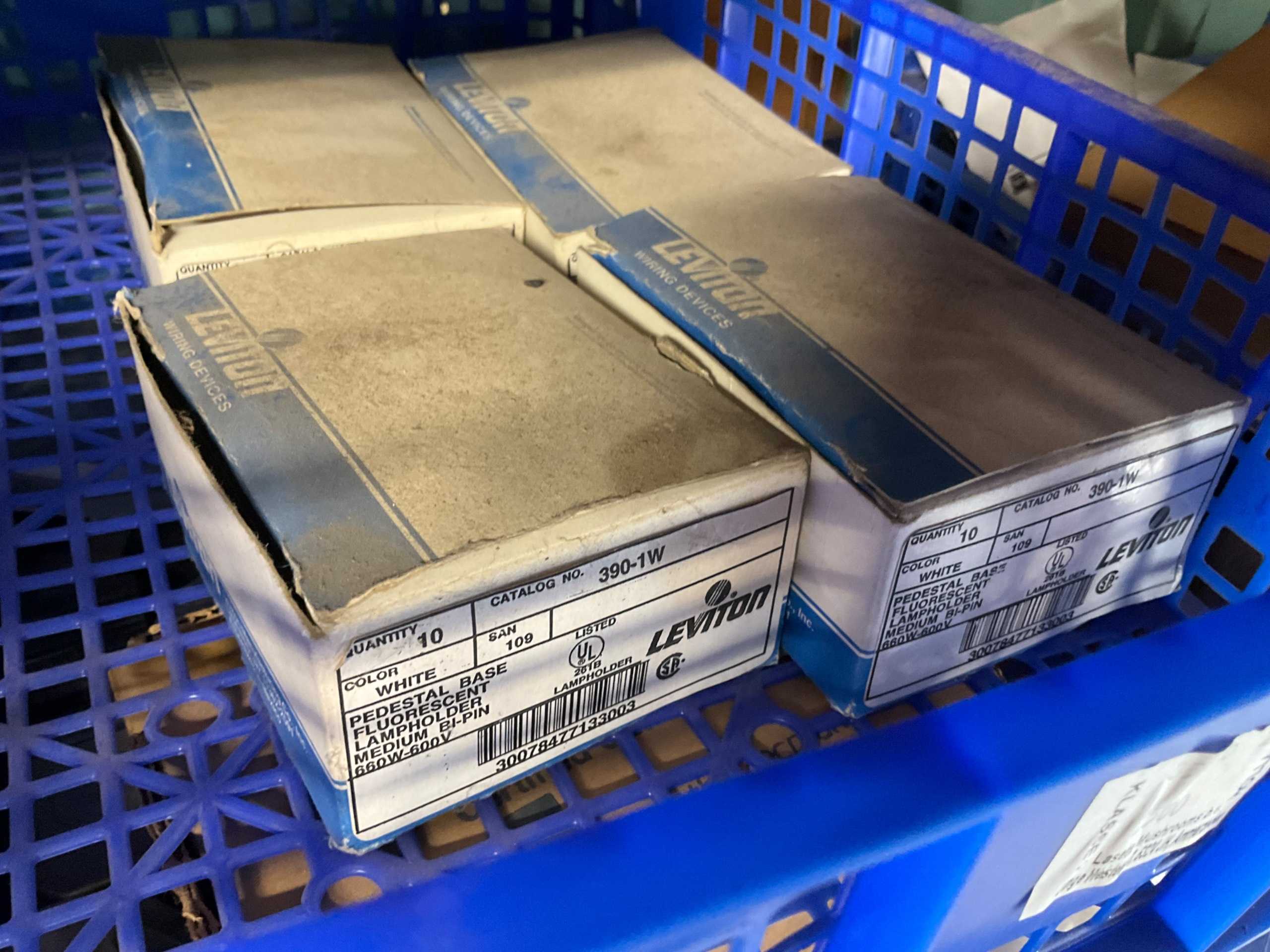 BULK QTY OF ELECTRICAL COMPONENTS - ELECTRICAL COMPONENTS