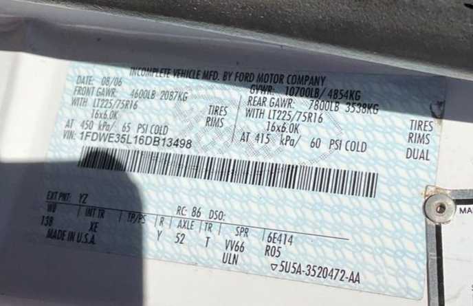 2006 FORD E-350 VAN - BUSES