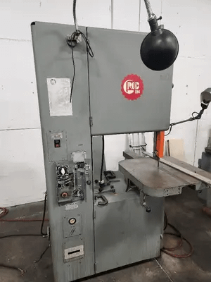 GROB 4V-24 VERTICAL BAND SAW, 24" THROAT DEPTH, 3 HP, INFINITELY VARIABLE SPEED - VERTICAL BAND SAWS