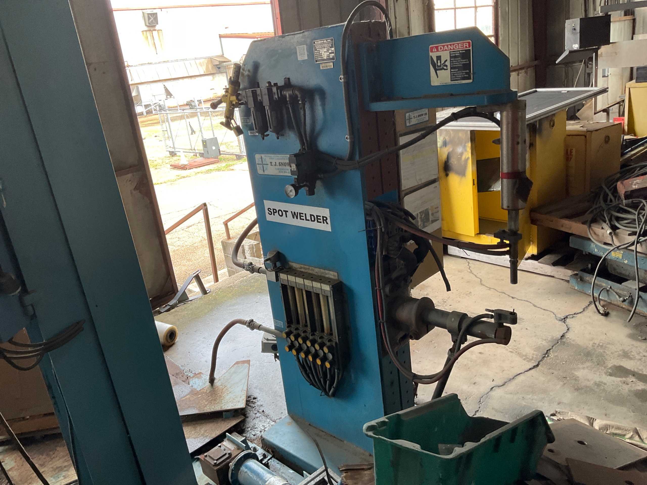 TJ SNOW CO WELDER - WELDERS