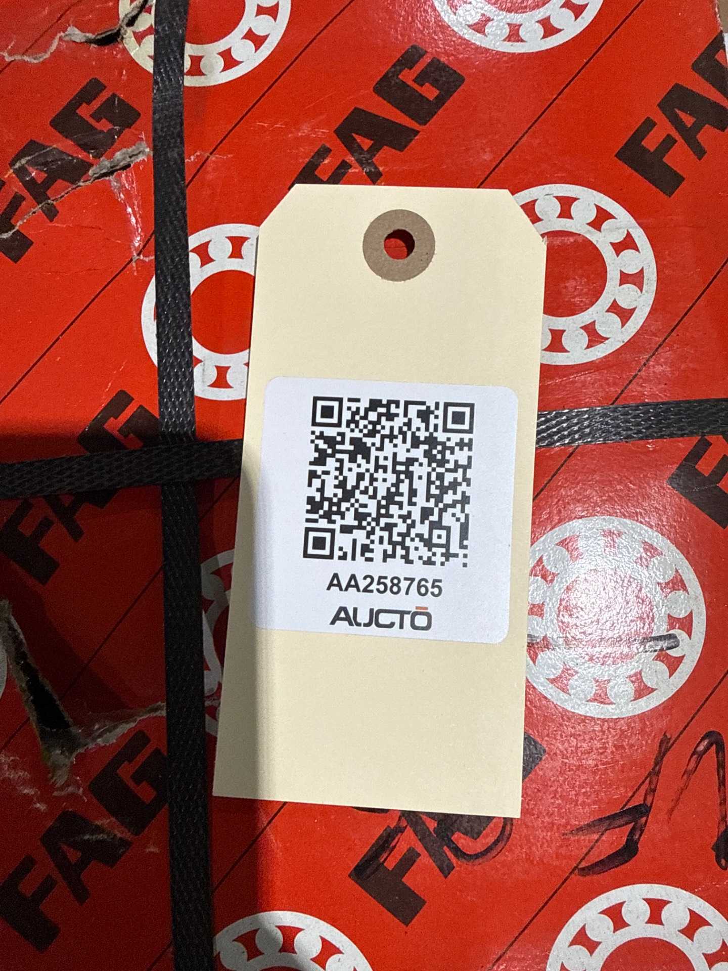 BULK QTY OF BEARINGS - BEARINGS