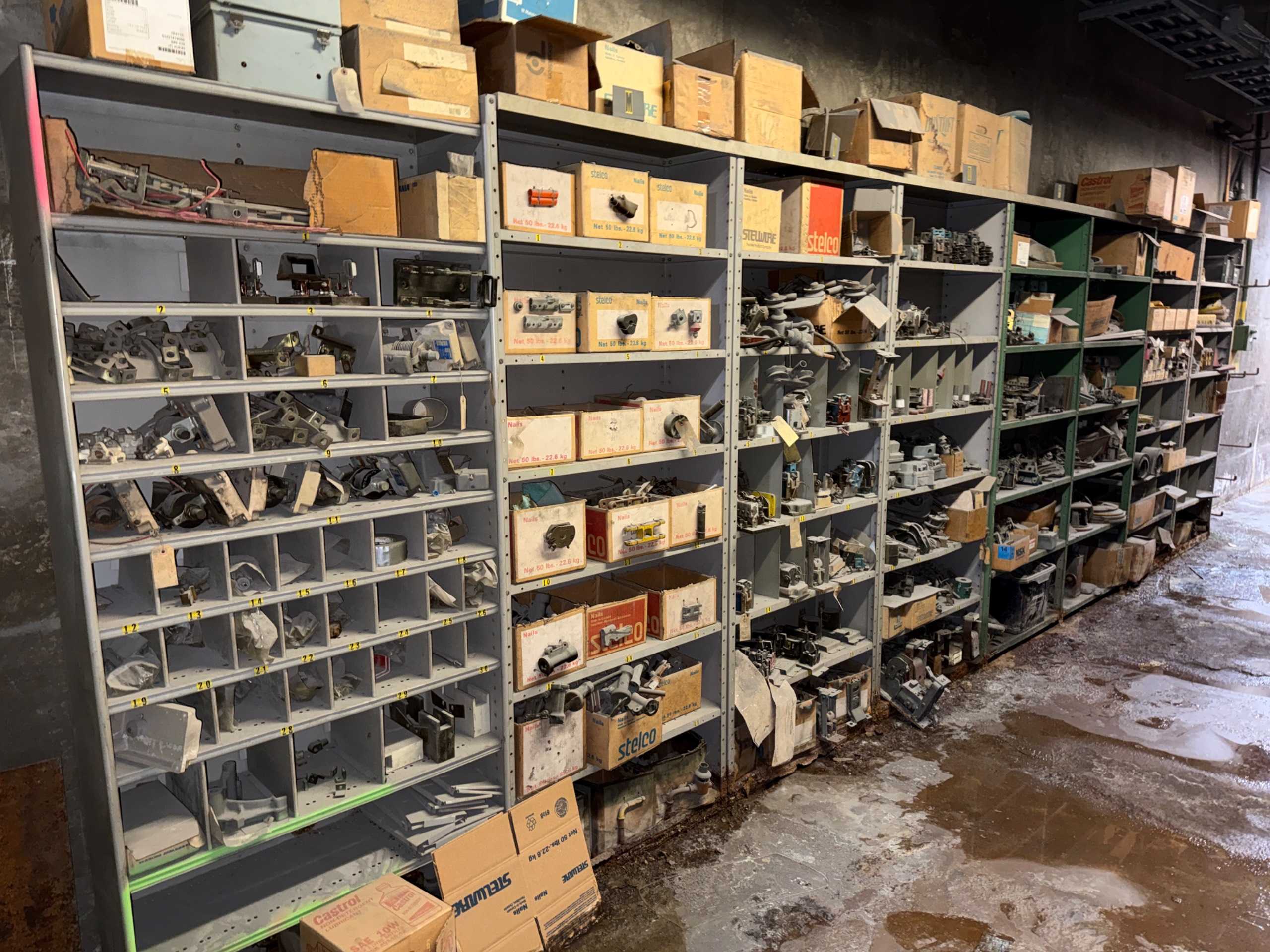 BULK QTY OF ELECTRICAL COMPONENTS - ELECTRICAL COMPONENTS