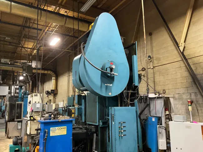 GASBARRE 220 TON MECHANICAL PRESS - undefined