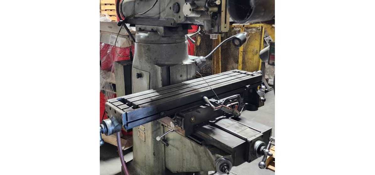 SUMMIT V-244 VERTICAL MILLING MACHINE - VERTICAL MILLING MACHINES