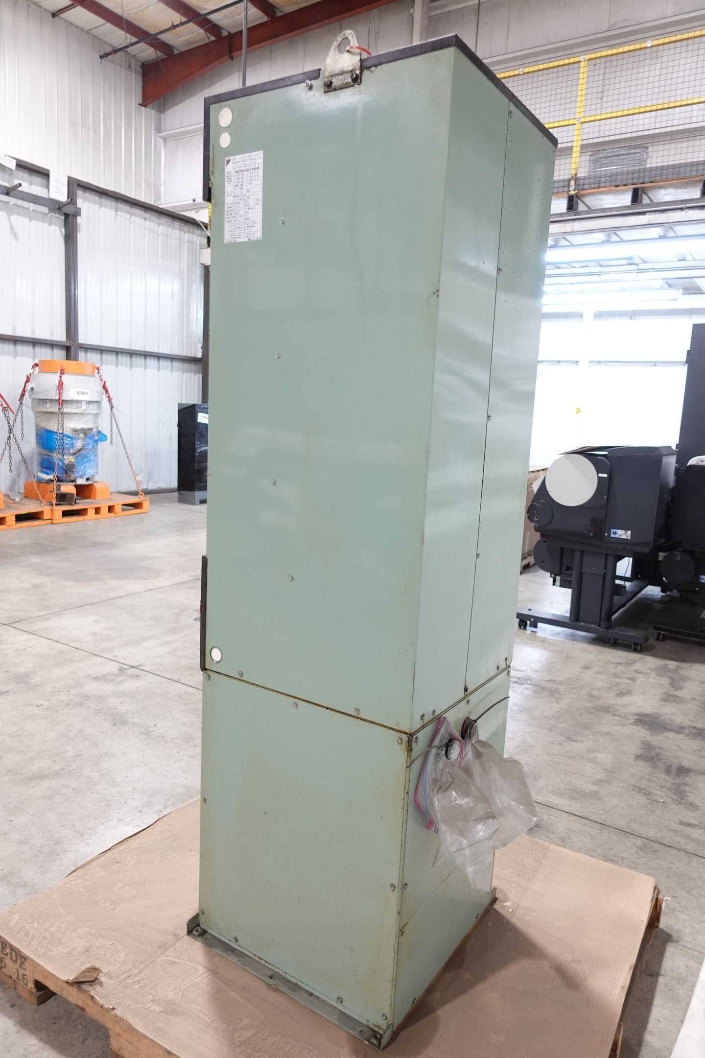 SKU 1079592 - DAIKIN AKZG568-BCH-D295B OIL COOLING UNIT - COOLING TOWERS