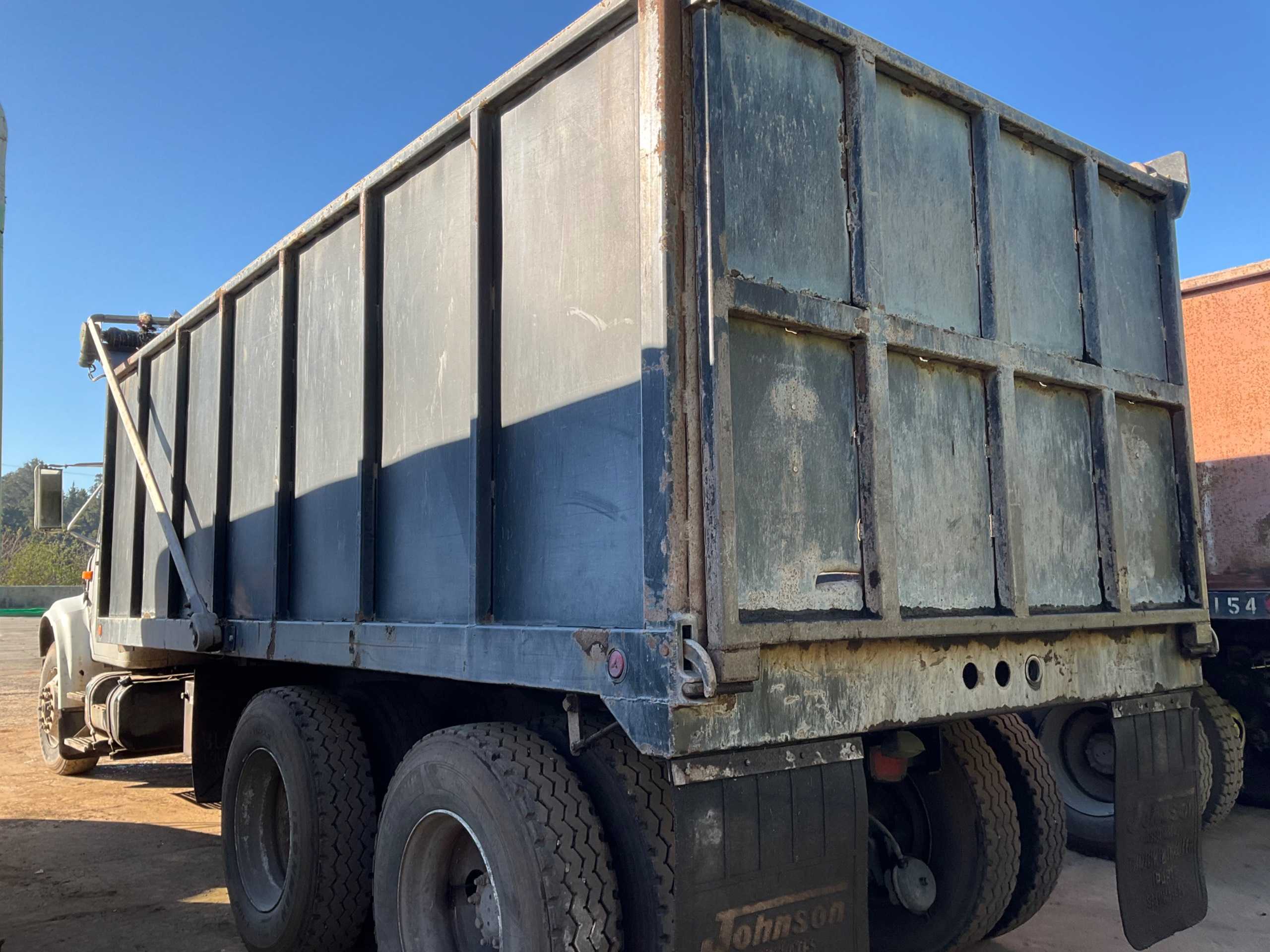 1995 INTERNATIONAL 2900 6X4 DUMP TRUCK - DUMP TRUCK