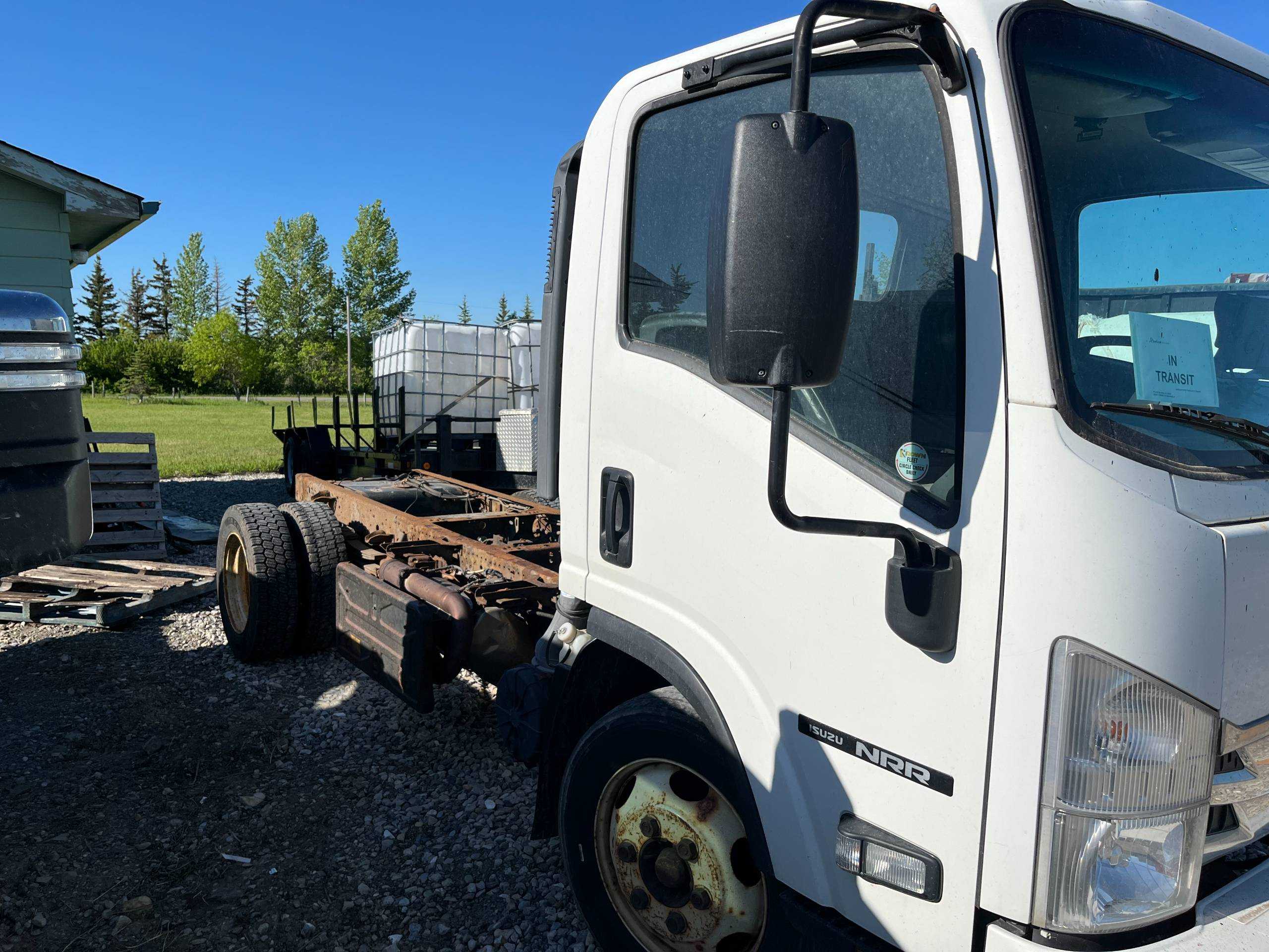 2016 ISUZU NRR CAB & CHASSIS TRUCK - CAB & CHASSIS TRUCK