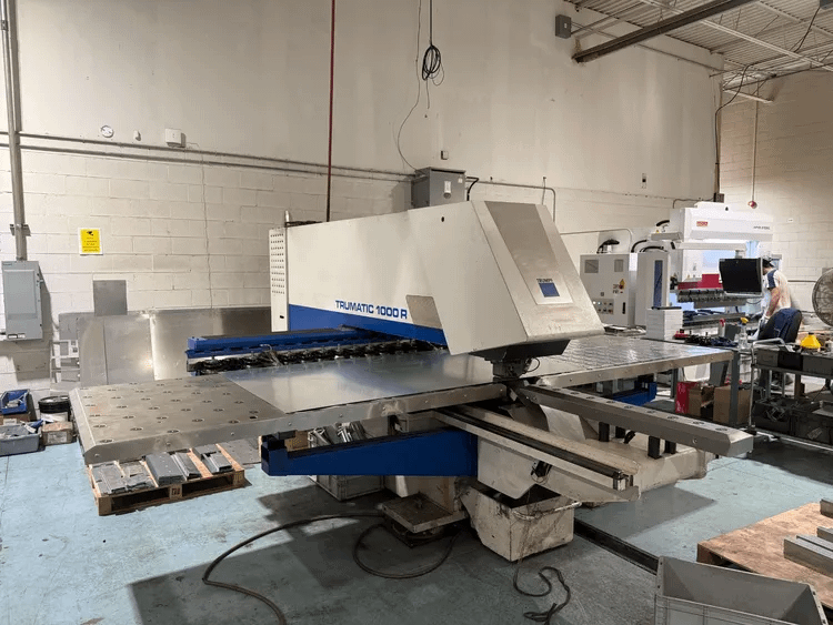2006 TRUMPF TRUMATIC 1000R TURRET PUNCH - PUNCHING MACHINES