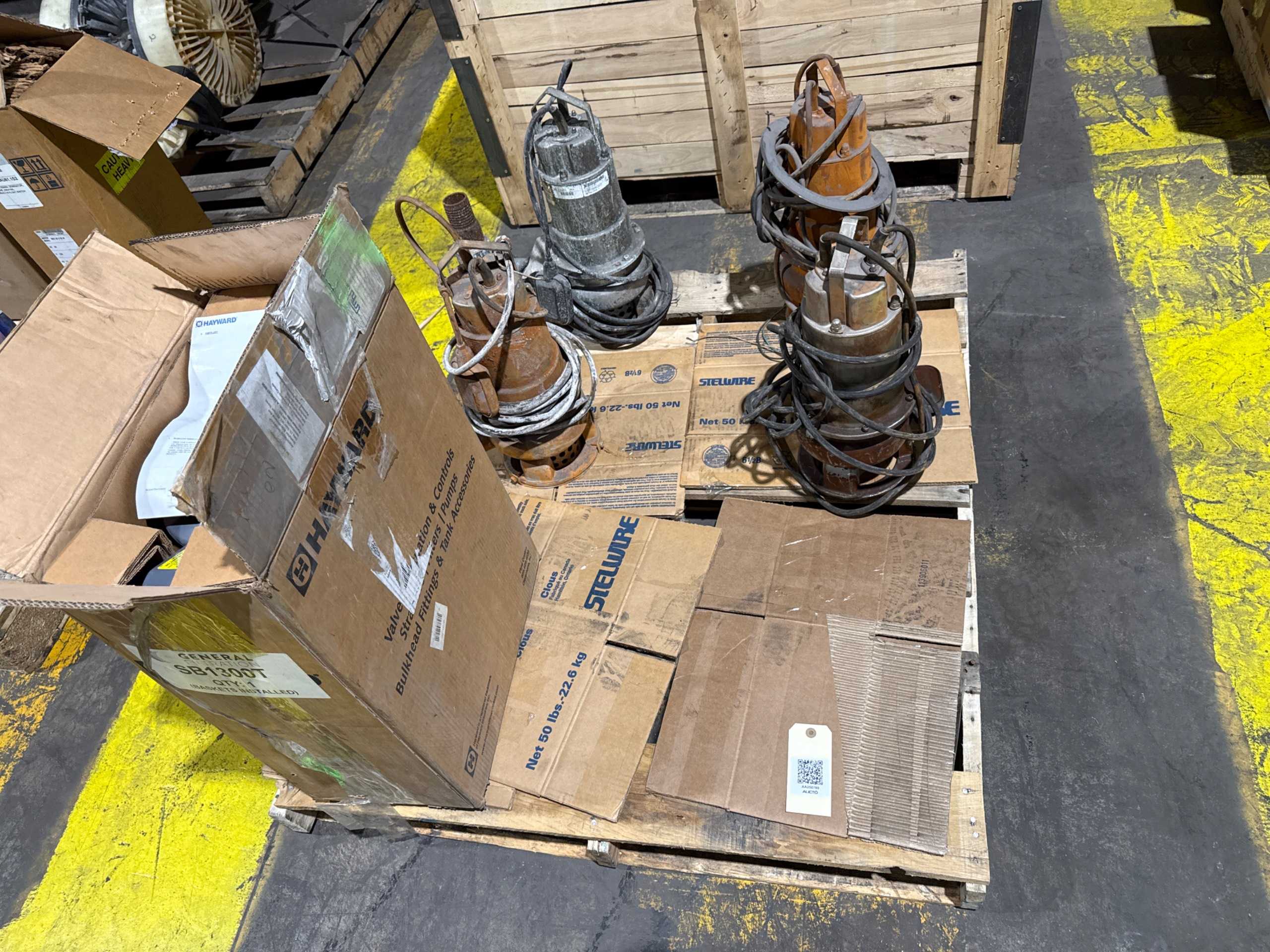Bulk QTY of Submersible Pumps - SUBMERSIBLE PUMP