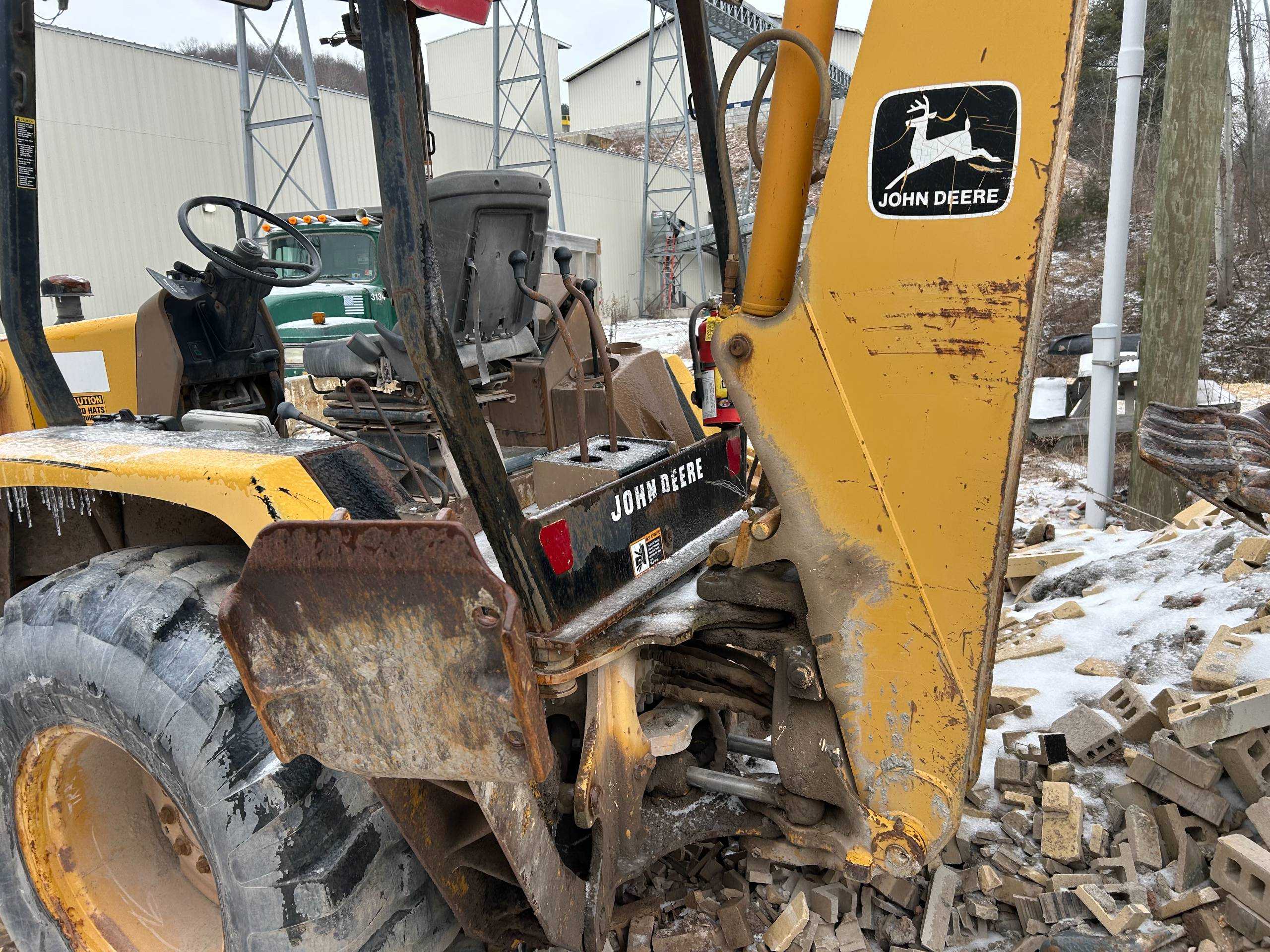 JOHN DEERE 300D BACKHOE - BACKHOES