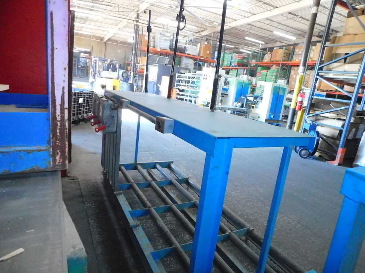 BATTERY ROLLER SERVICE STAND M6882, 93 IN WIDTH, 41 IN DEPTH, 45 IN HEIGHT - WORK TABLES