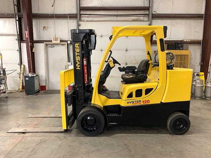 HYSTER S120FT FORKLIFT, 12K LB CAP, LPG, 98HP, 17383LB WT, 99.8IN TR - SIT-DOWN FORKLIFTS