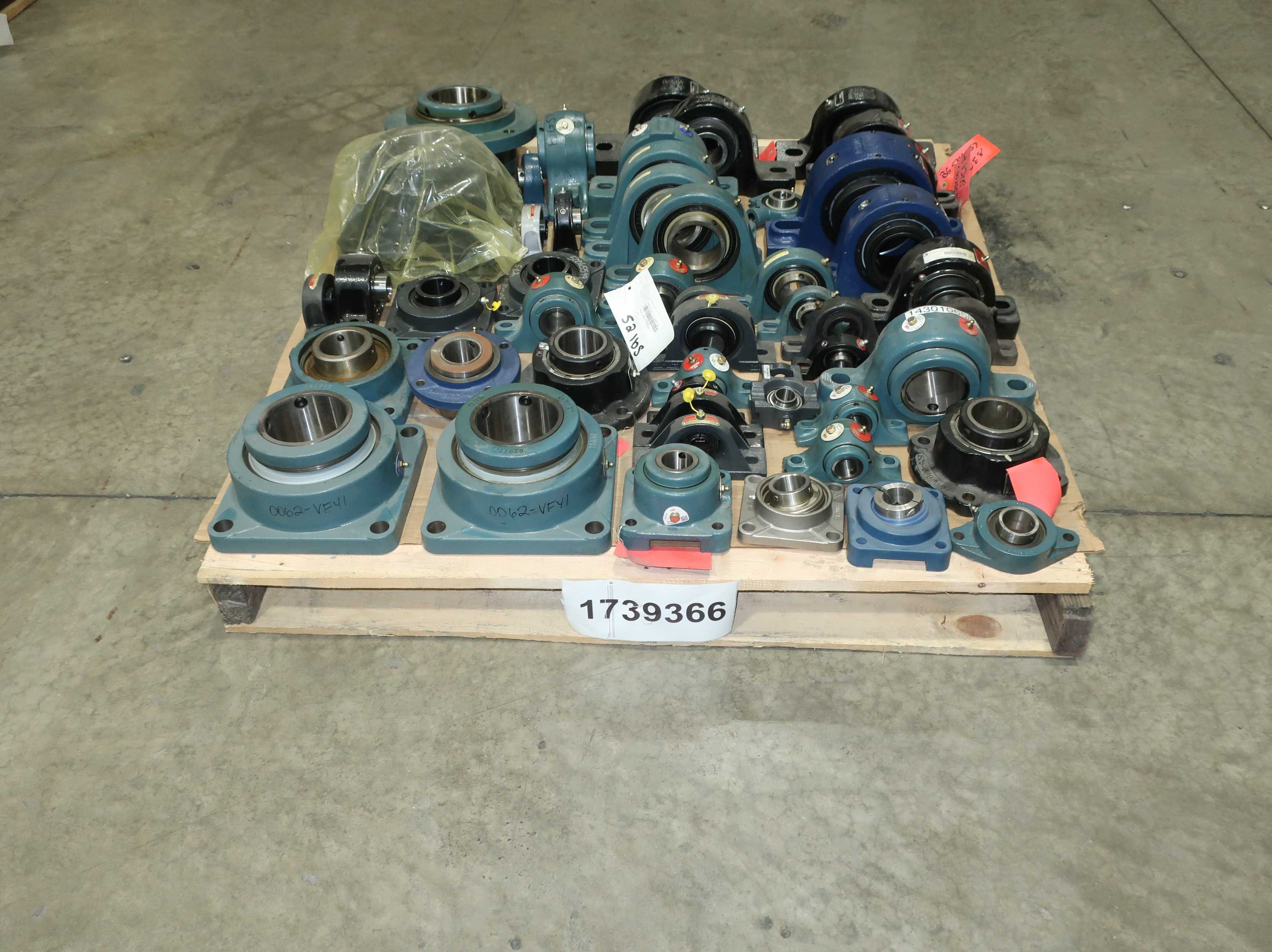 SKU 1739366 - PALLET OF ASSORTED MOUNTED AND PILLOW BLOCK BEARINGS - 
