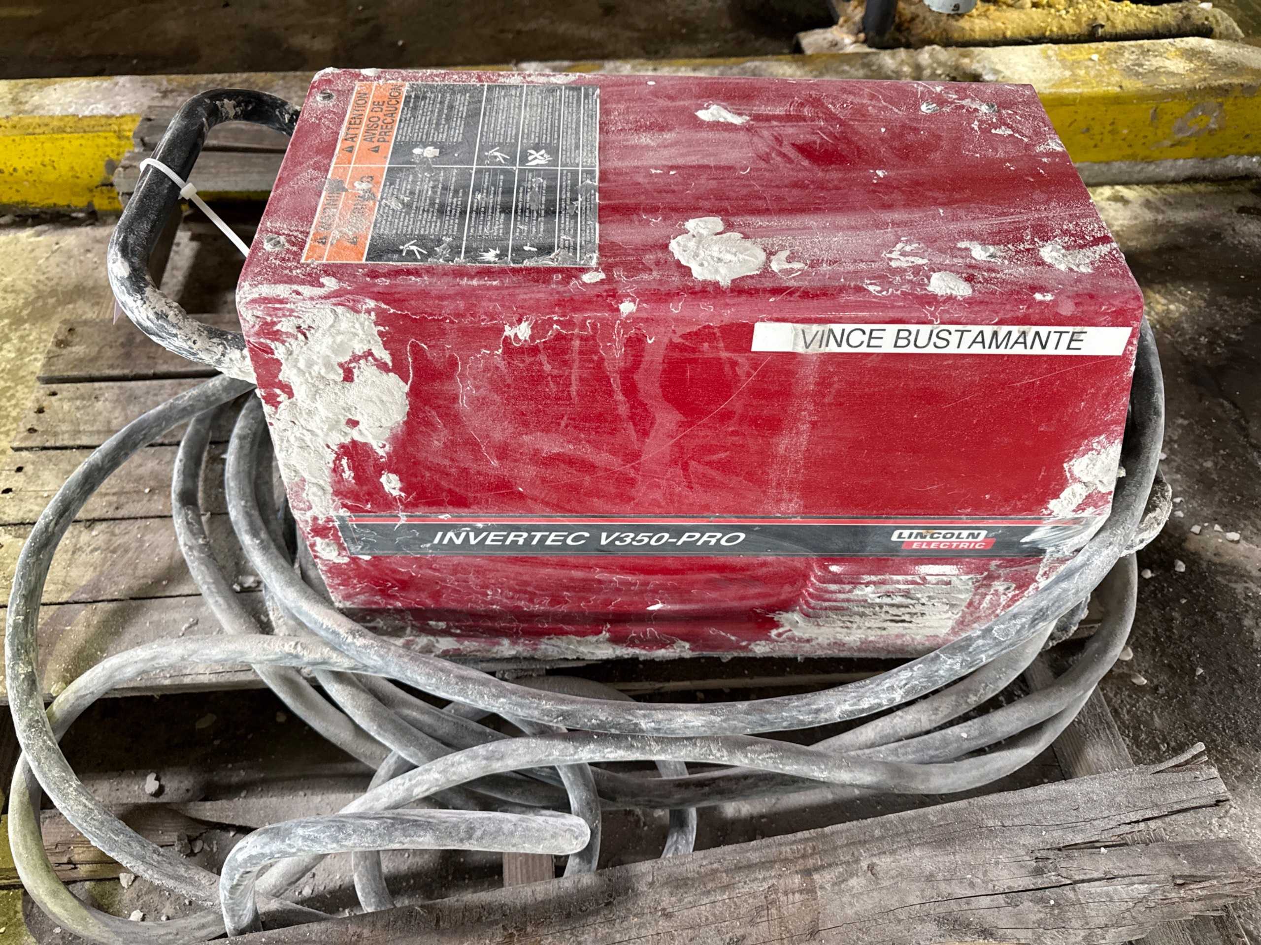 LINCOLN ELECTRIC INVERTEC V350-PRO INVERTER WELDER - WELDERS