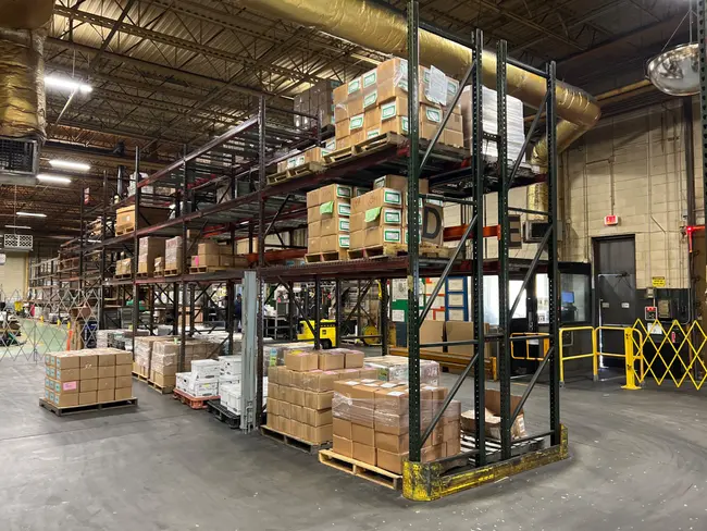 BULK QTY OF PALLET RACKING - undefined