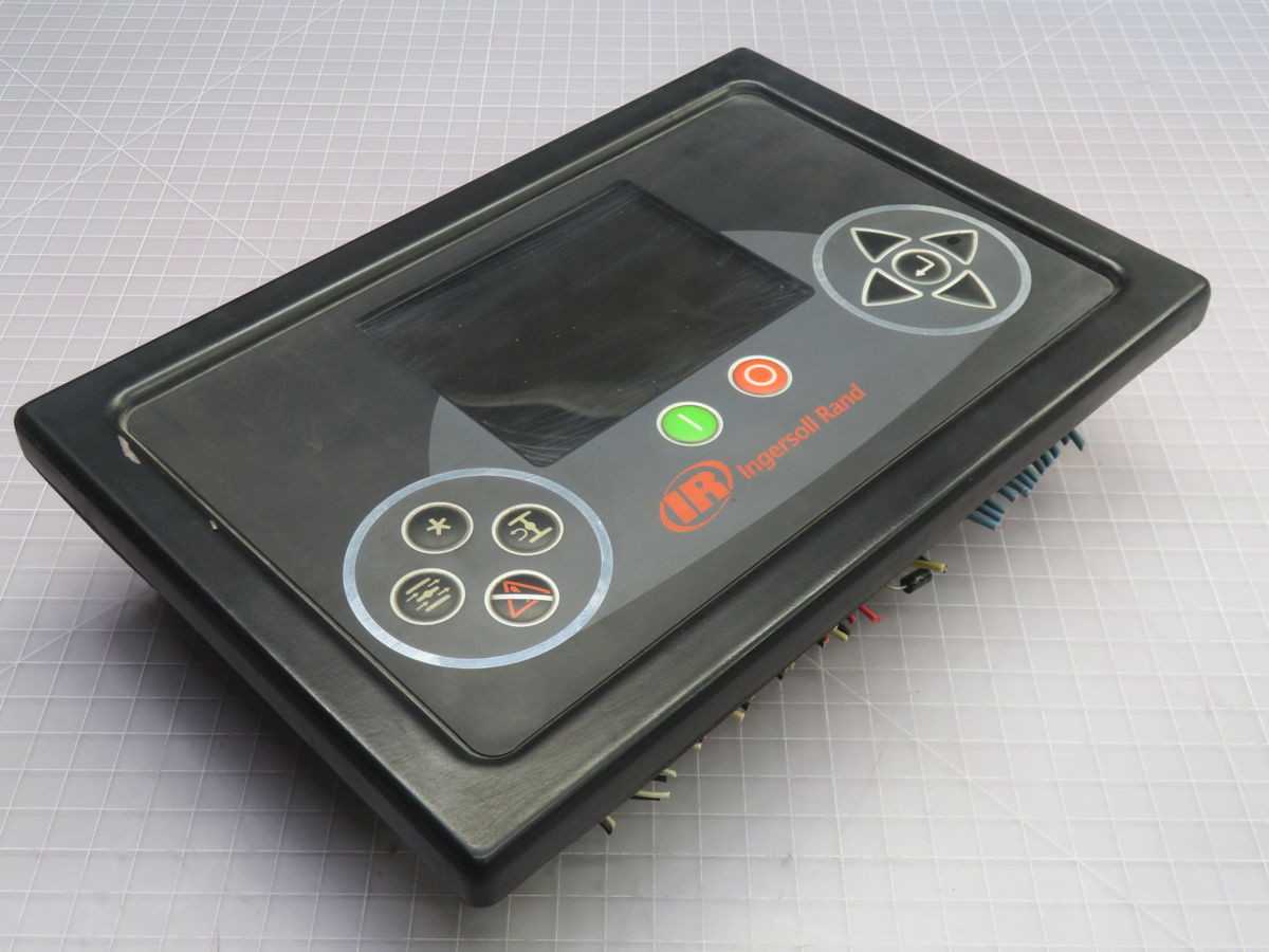 INGERSOLL RAND XE-145M 23711288 ROTARY COMPRESSOR CONTROLLER, INPUT: 10.9-26.4 VDC, OUTPUT: 250 VAC - OPERATOR INTERFACE PANELS