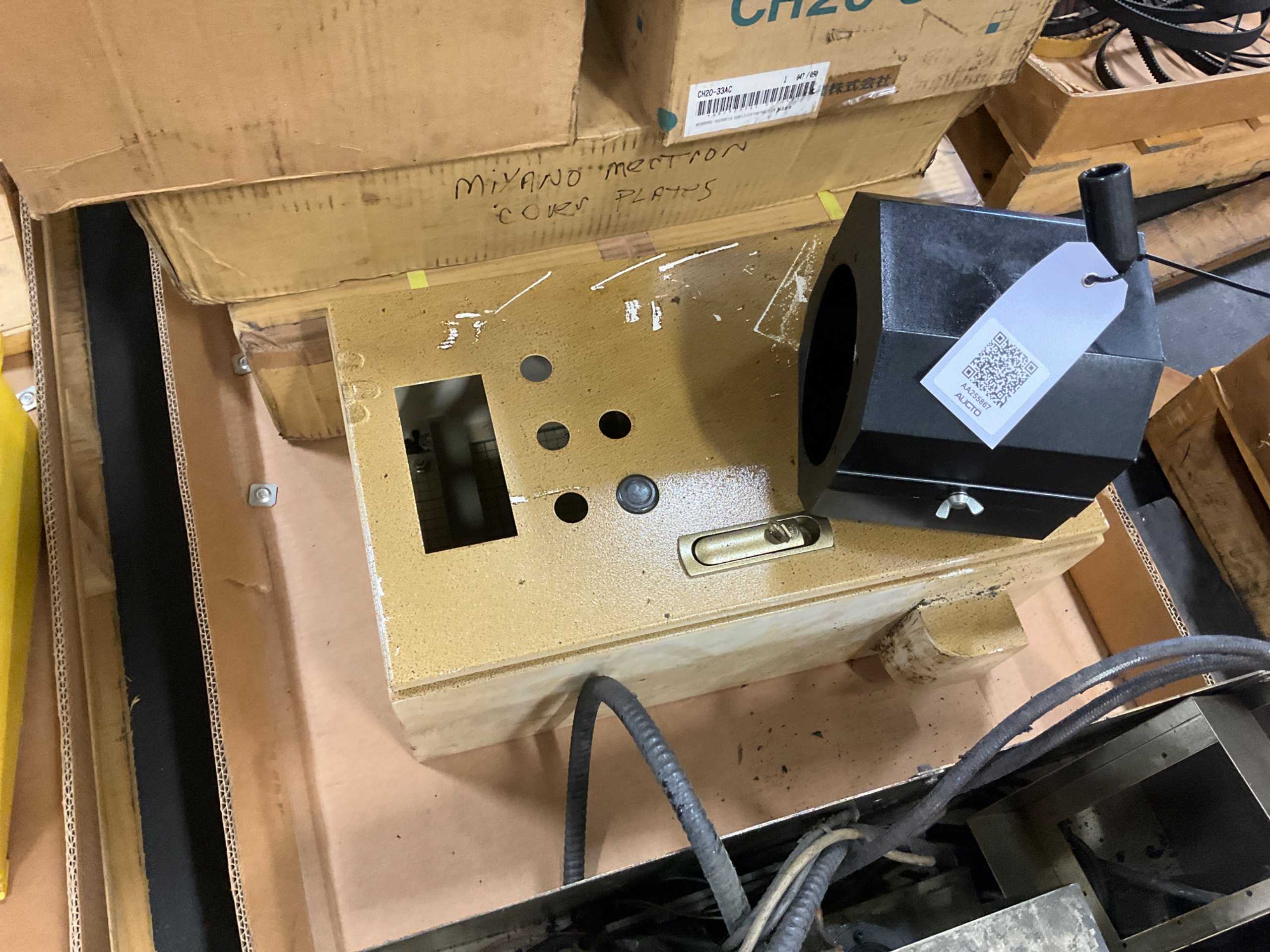 BULK QTY OF INDUSTRIAL PARTS - INDUSTRIAL PARTS