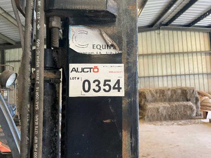 TOYOTA 8FDU30 COUNTERBALANCE FORKLIFT - SIT-DOWN FORKLIFTS
