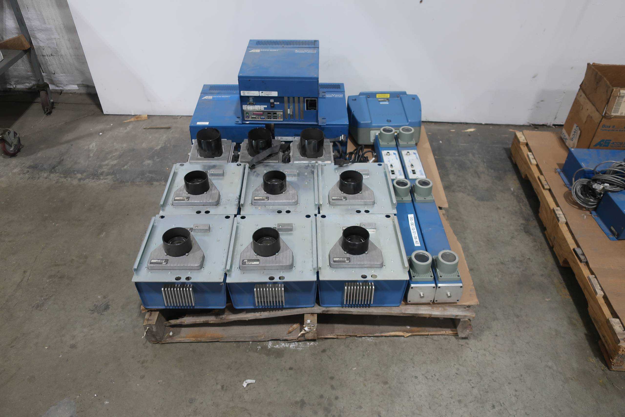 SKU 1737892 - 2 PALLETS OF ASSORTED ACCU-SORT EQUIPMENT 06-AV4000-001, AV6010, 1000065956,  AV4000 - ELECTRICAL EQUIPMENT