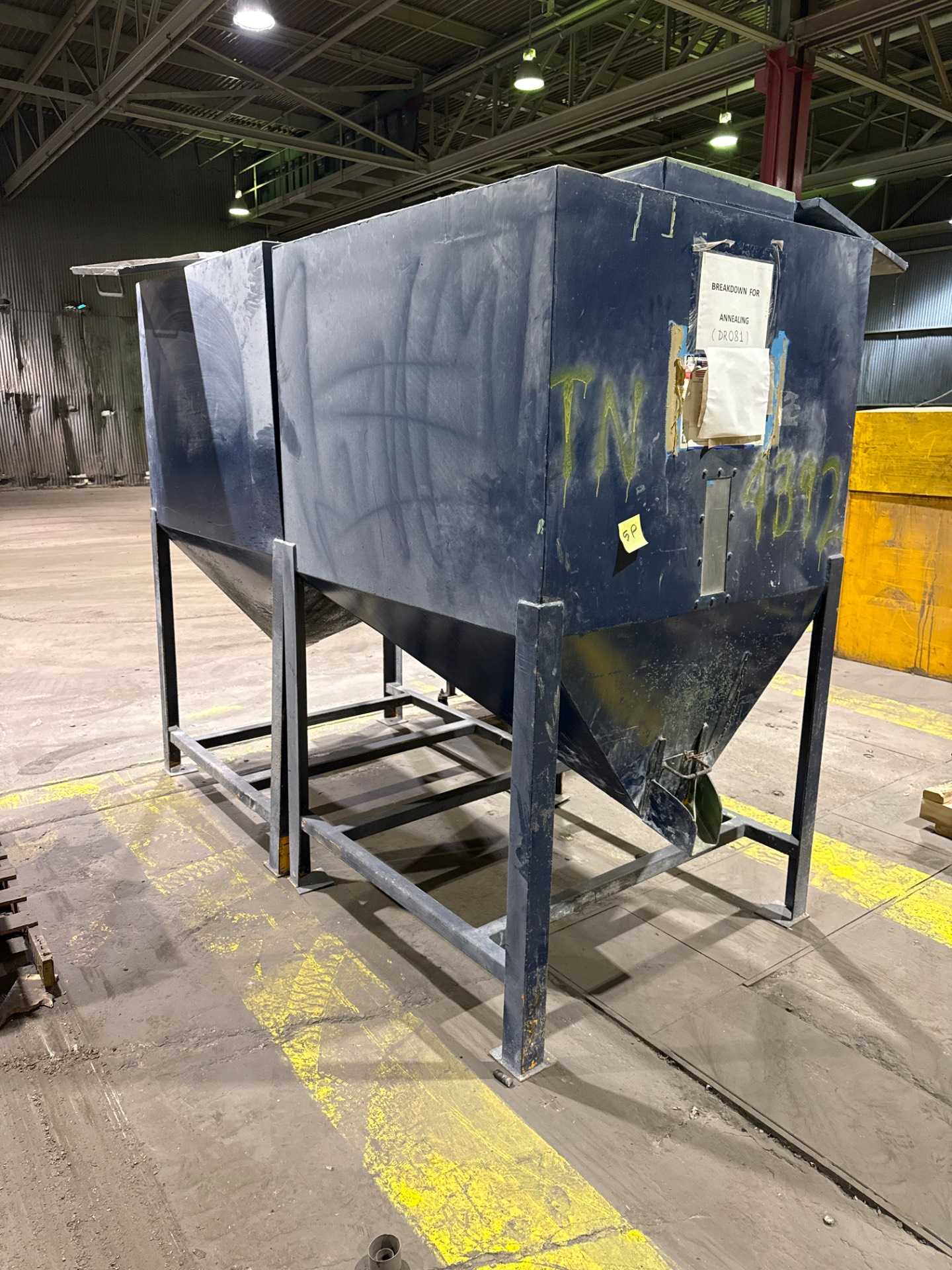 Bulk QTY of Hoppers - STORAGE & HANDLING EQUIPMENT