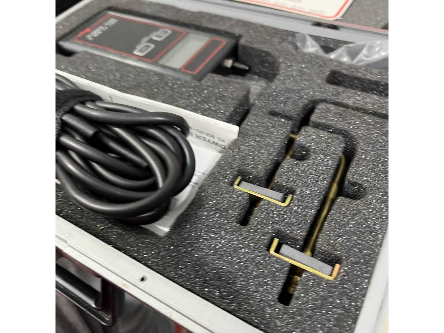 DWYER 475-1-FM DIGITAL MANOMETER - PRESSURE MEASUREMENT