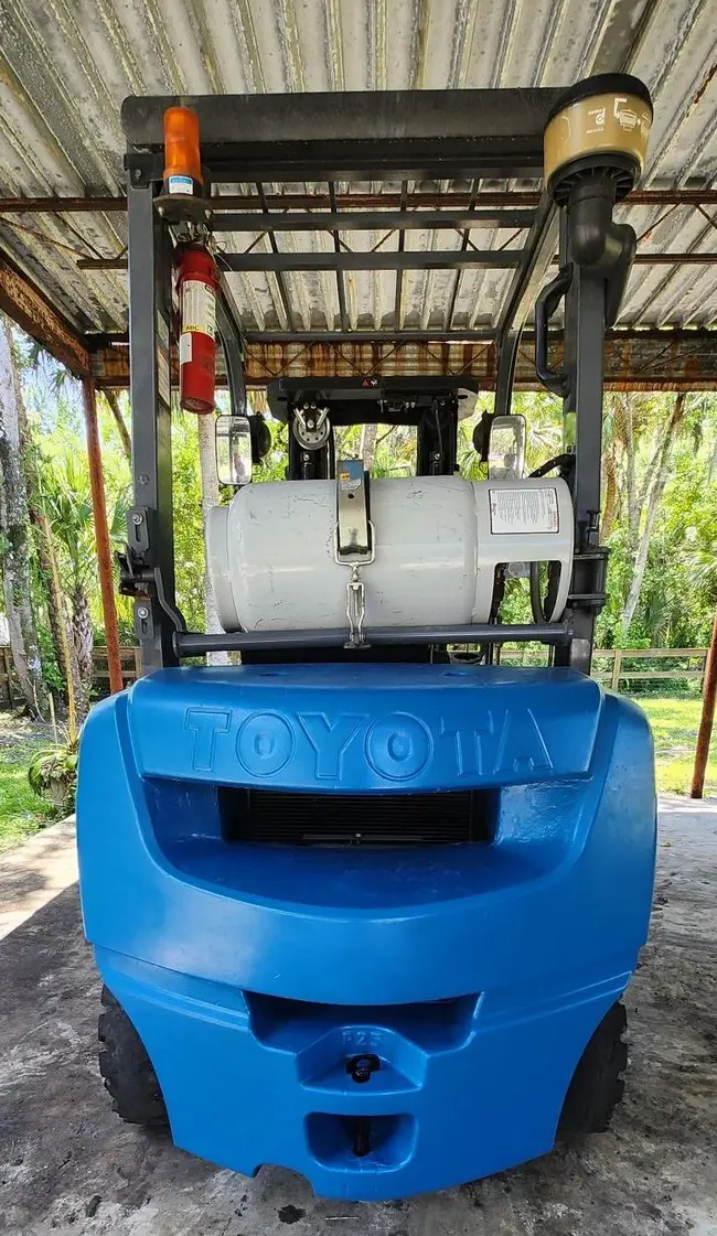 TOYOTA 8FGU25 SIT-DOWN FORKLIFT - undefined