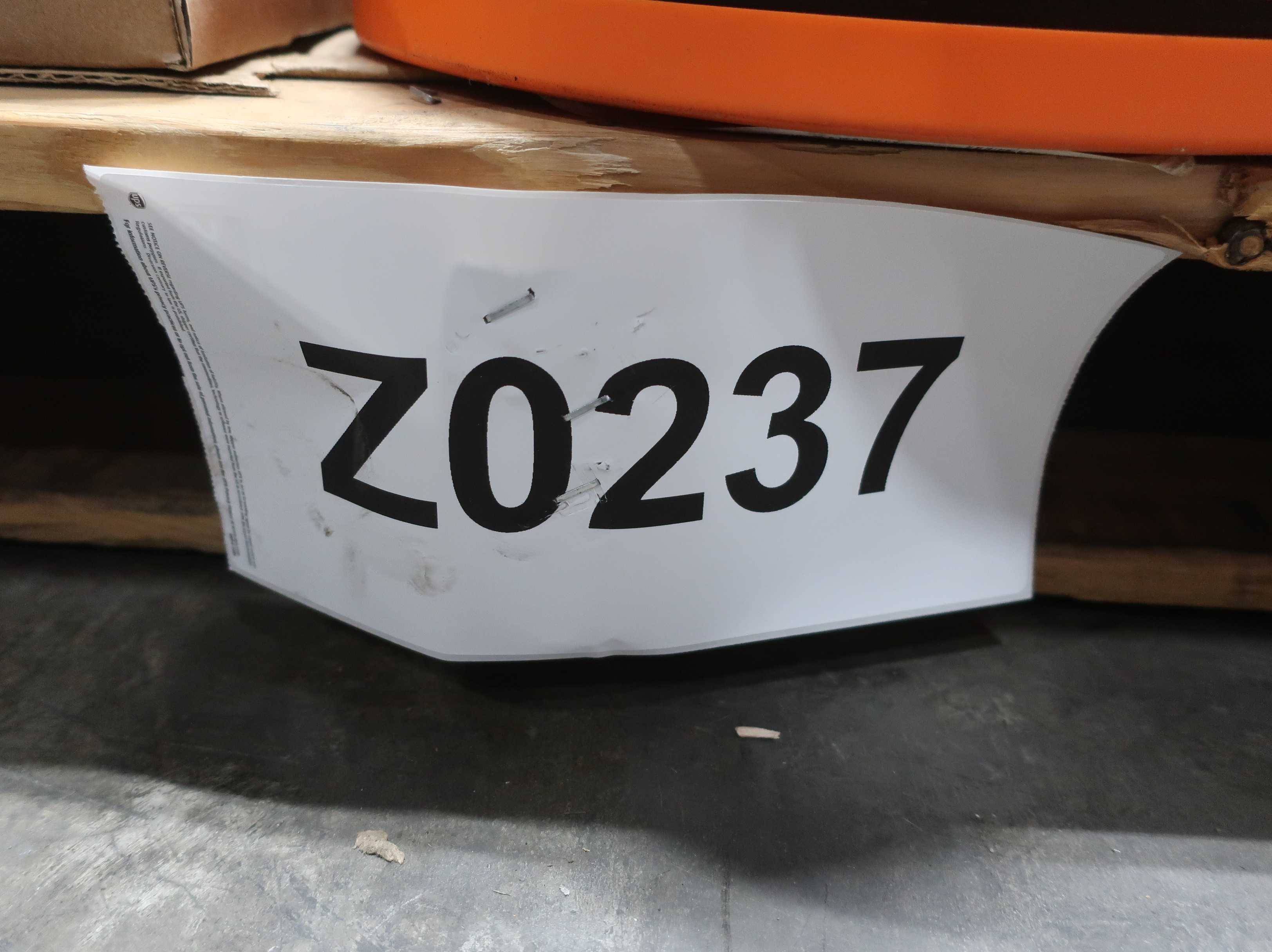 PALLET OF ASSTORED TOOLS - TOOLS