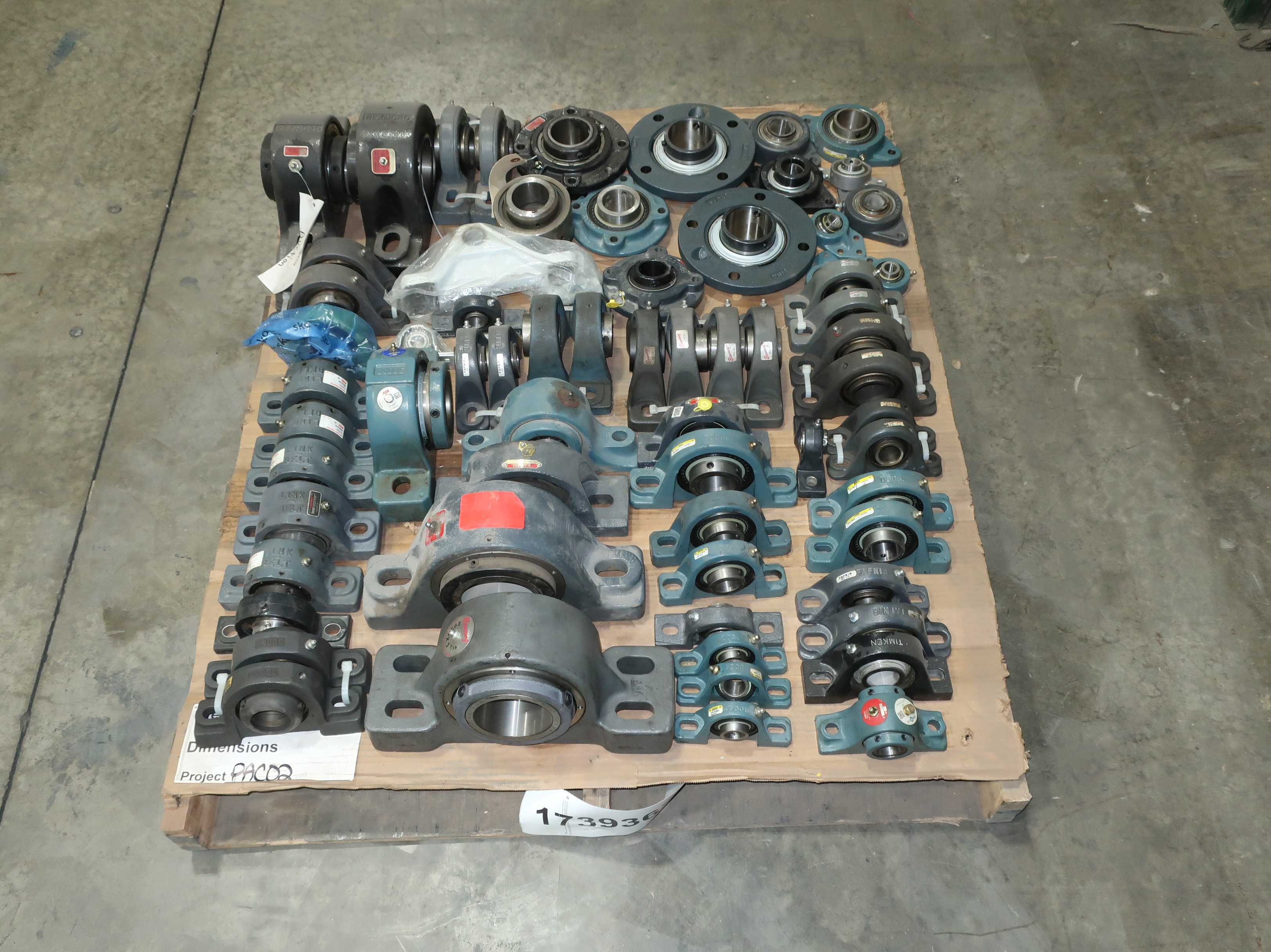 SKU 1739367 - PALLET OF ASSORTED MOUNTED AND PILLOW BLOCK BEARINGS - BEARINGS
