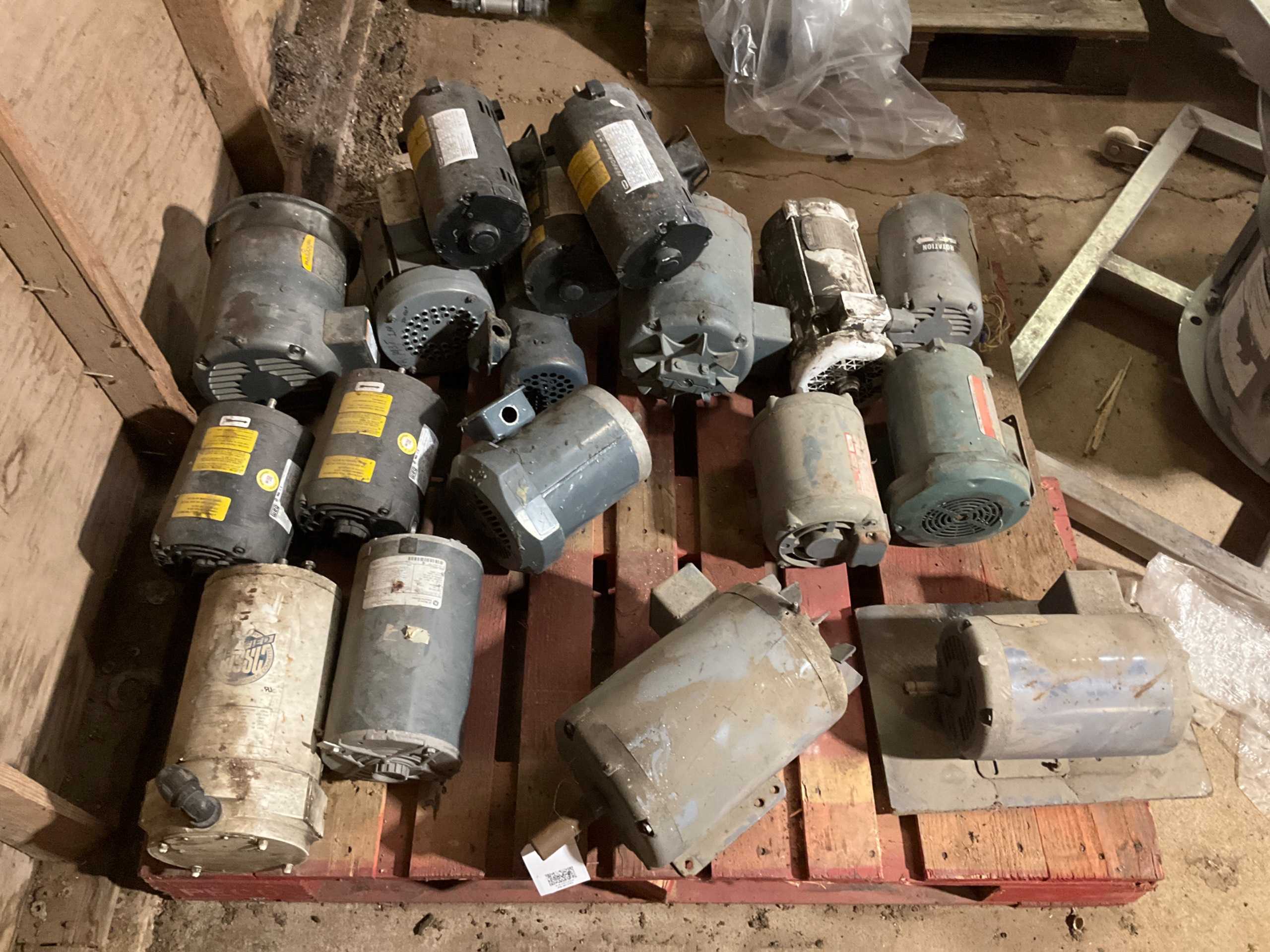 QTY 18: ELECTRIC MOTOR - ELECTRIC MOTORS