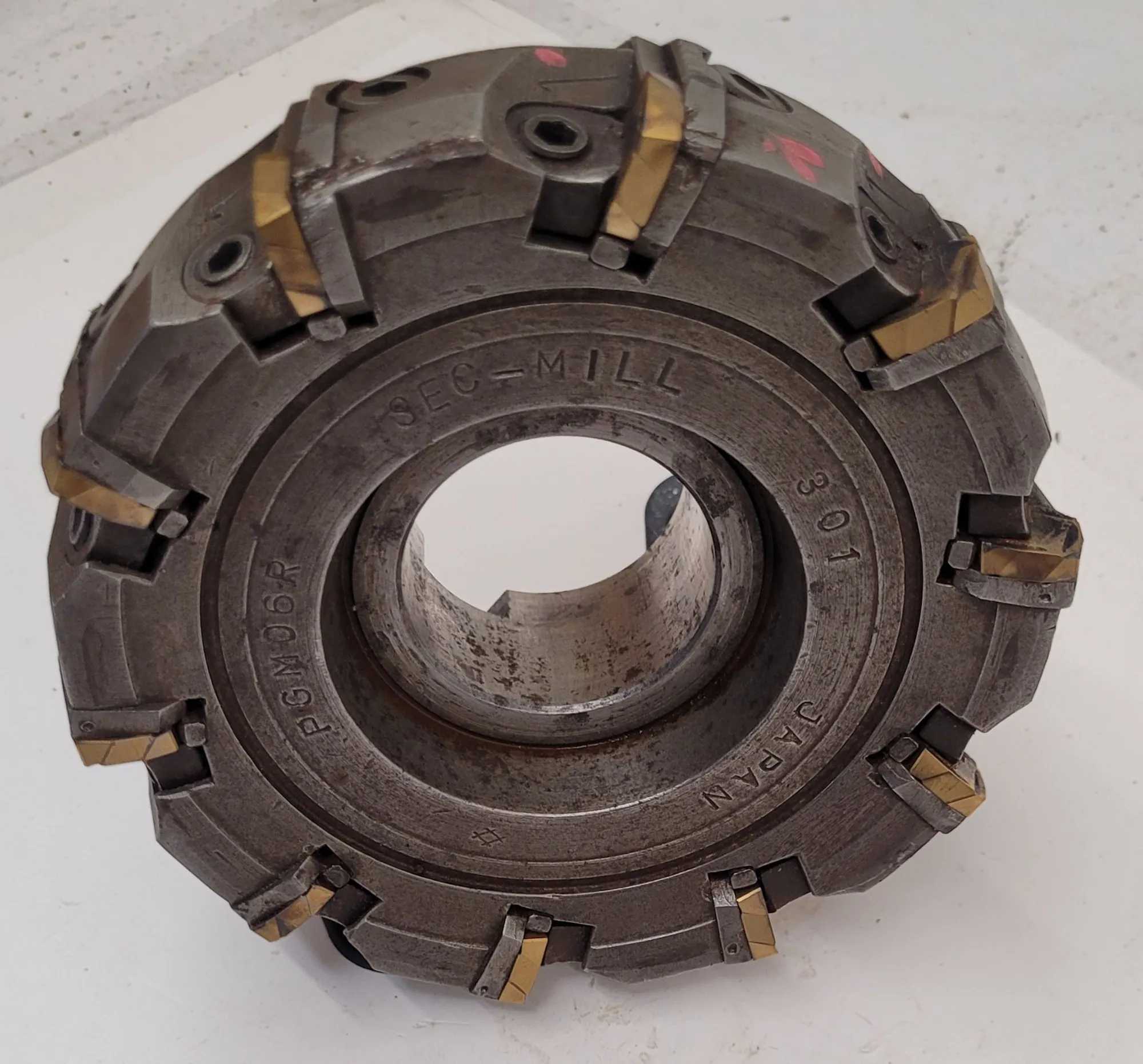 SUMITOMO SEC-MILL PGM06R - 6" DIA. 10 INSERT MILLING CUTTER, 2" ARBOR HOLE - MACHINE TOOLING