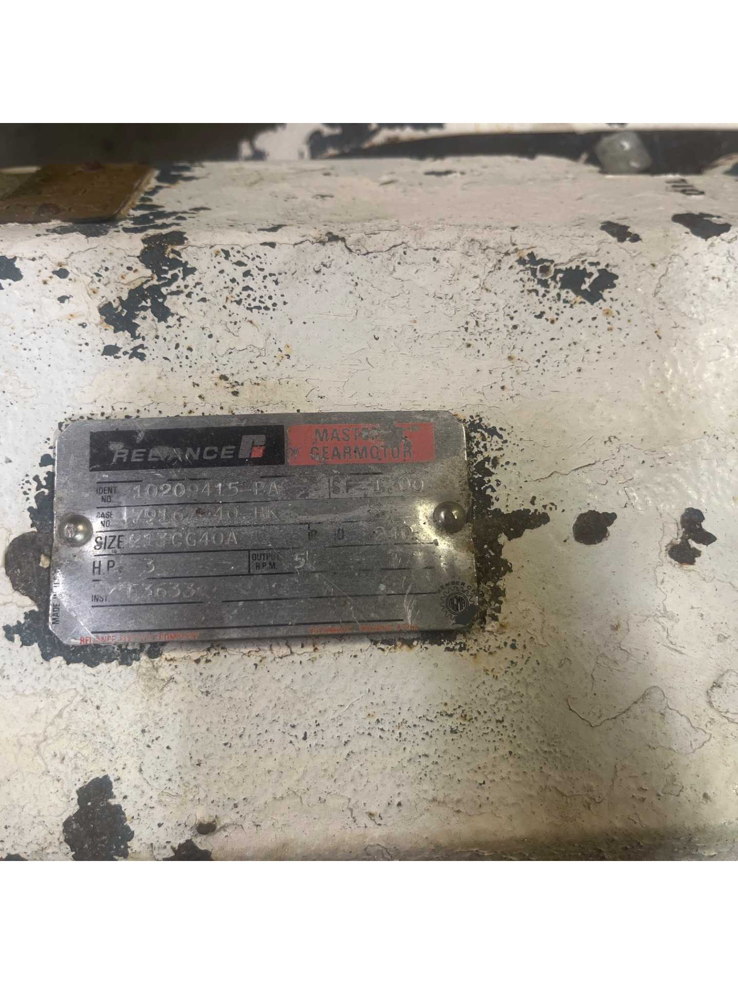 QTY 3: RELIANCE 213CG40A GEARMOTOR - GEARMOTOR