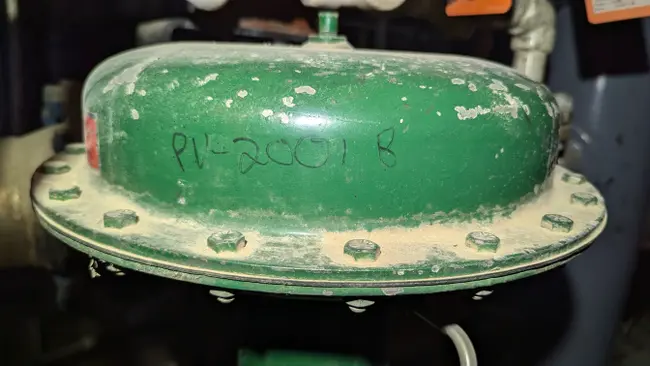 FISHER HPS CONTROL VALVE & 667 ACTUATOR ASSEMBLY - undefined