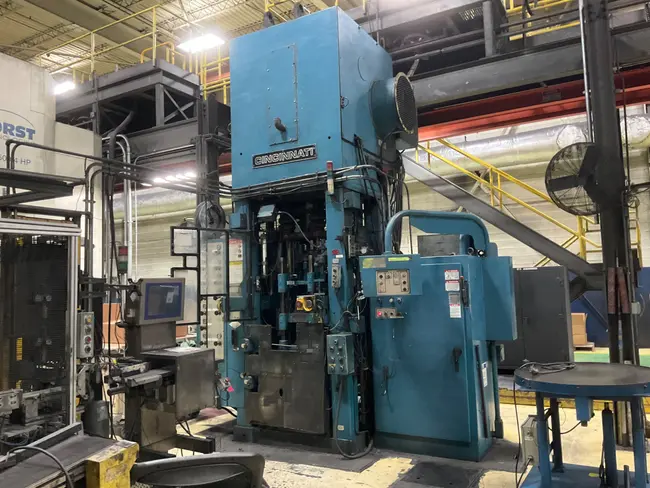 CINCINNATI 110-DC-6 110 TON COMPACTING PRESS - undefined