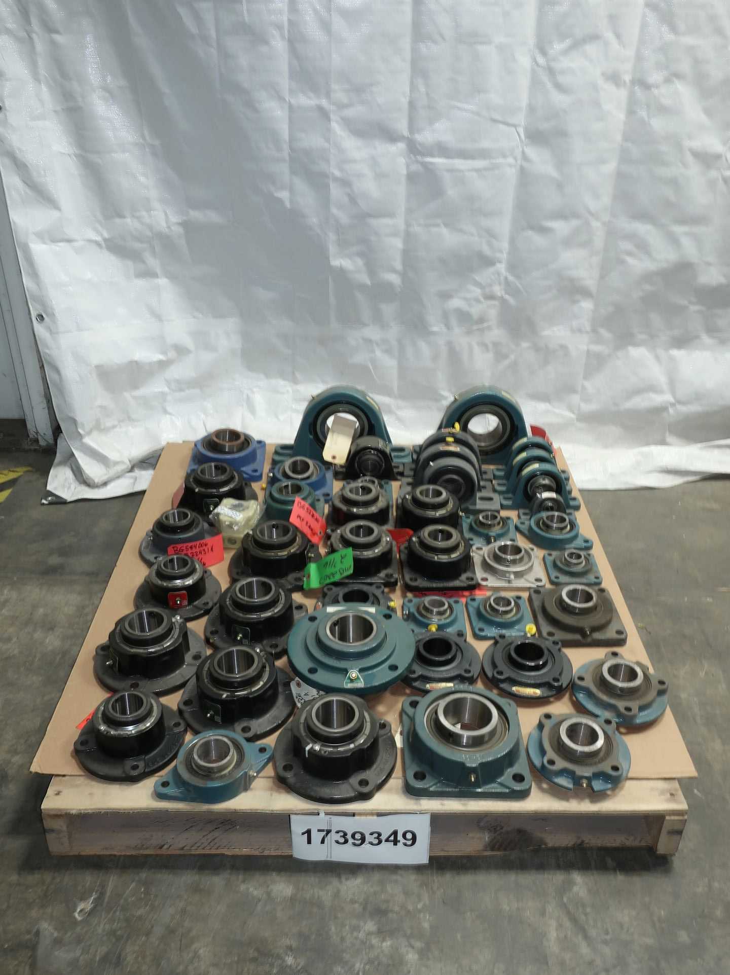 SKU 1739349 - PALLET OF ASSORTED BEARINGS, MOUNTED, DODGE, SEAL MASTER, REXNORD, SKF, LINK BELT SKU 1739349 - PALLET OF ASSORTED BEARINGS, MOUNTED, DODGE, SEAL MASTER, REXNORD, SKF, LINK BELT
