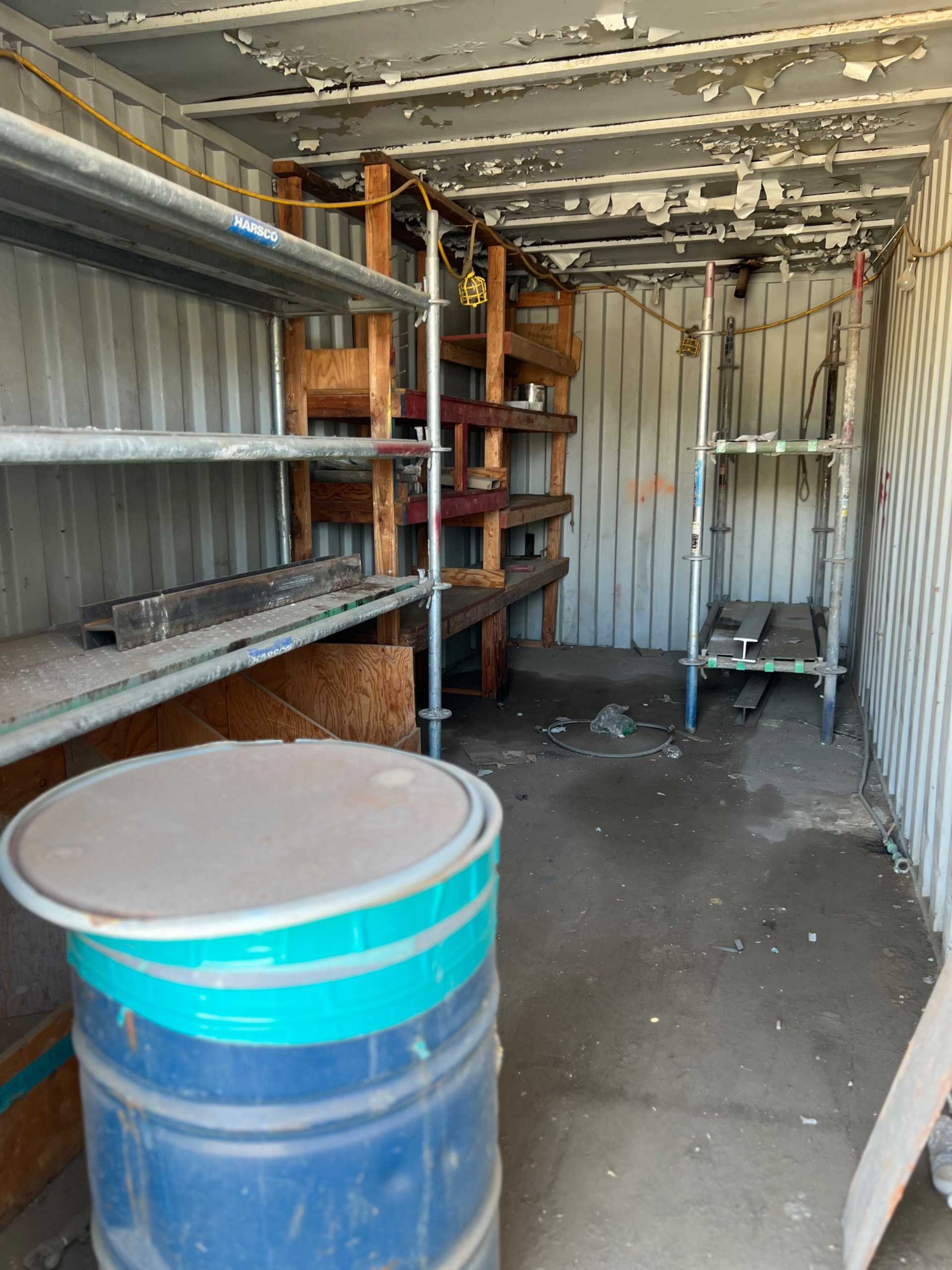 CONTAINER WITH CONTENTS - STORAGE & HANDLING EQUIPMENT